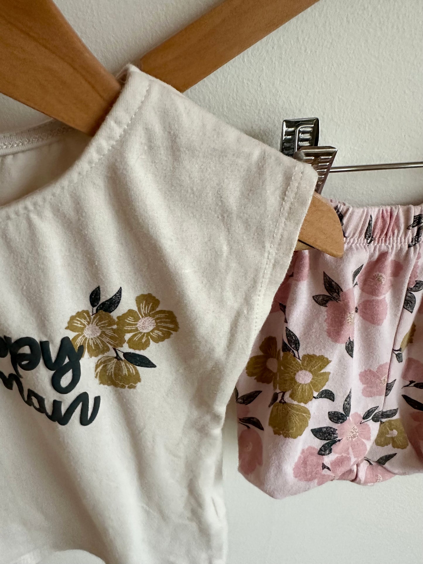 Happy Human T-shirt + Shorts / 12m