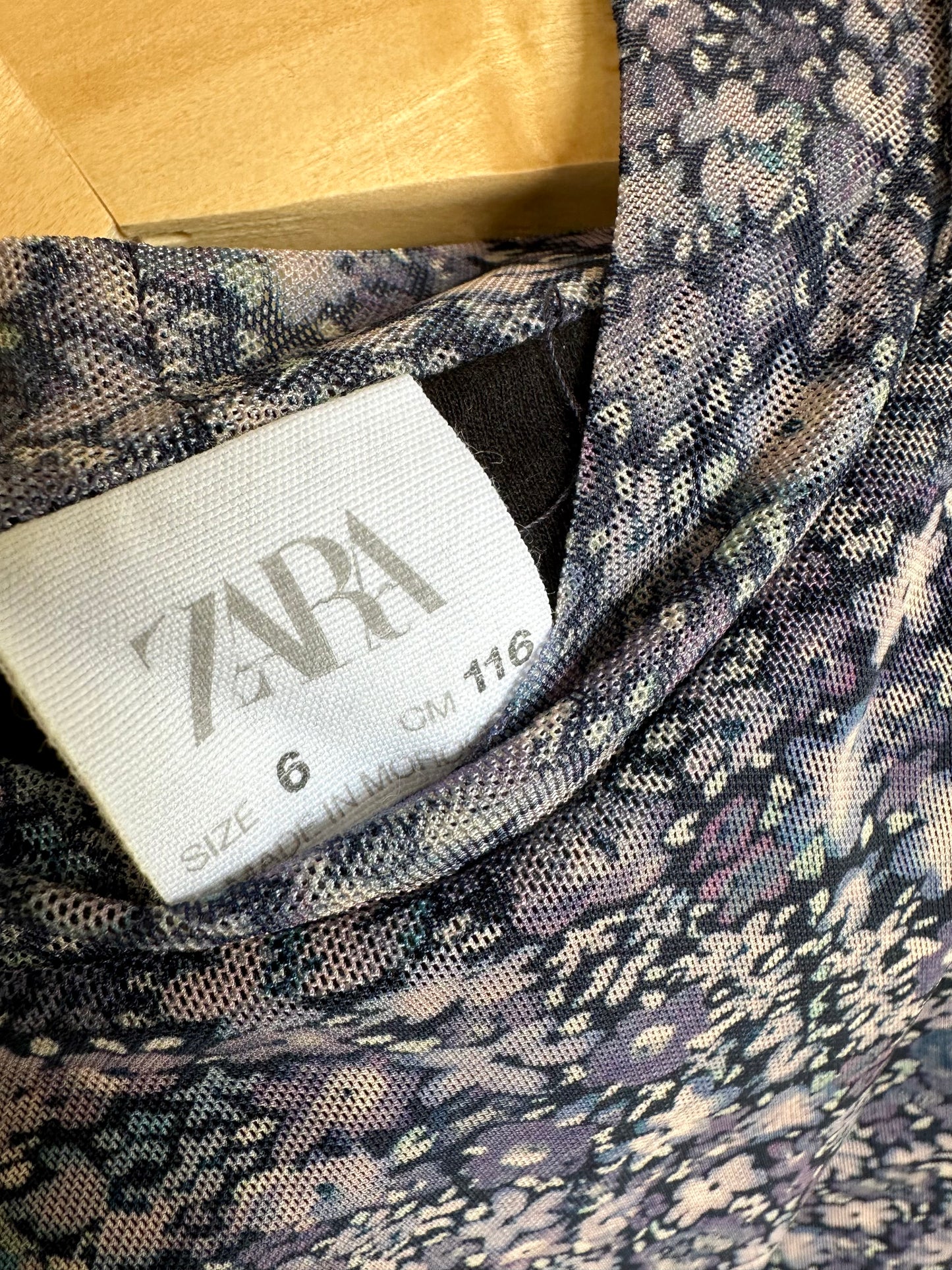 Zara Sheer Sleeve Floral Dress / 5-6 years