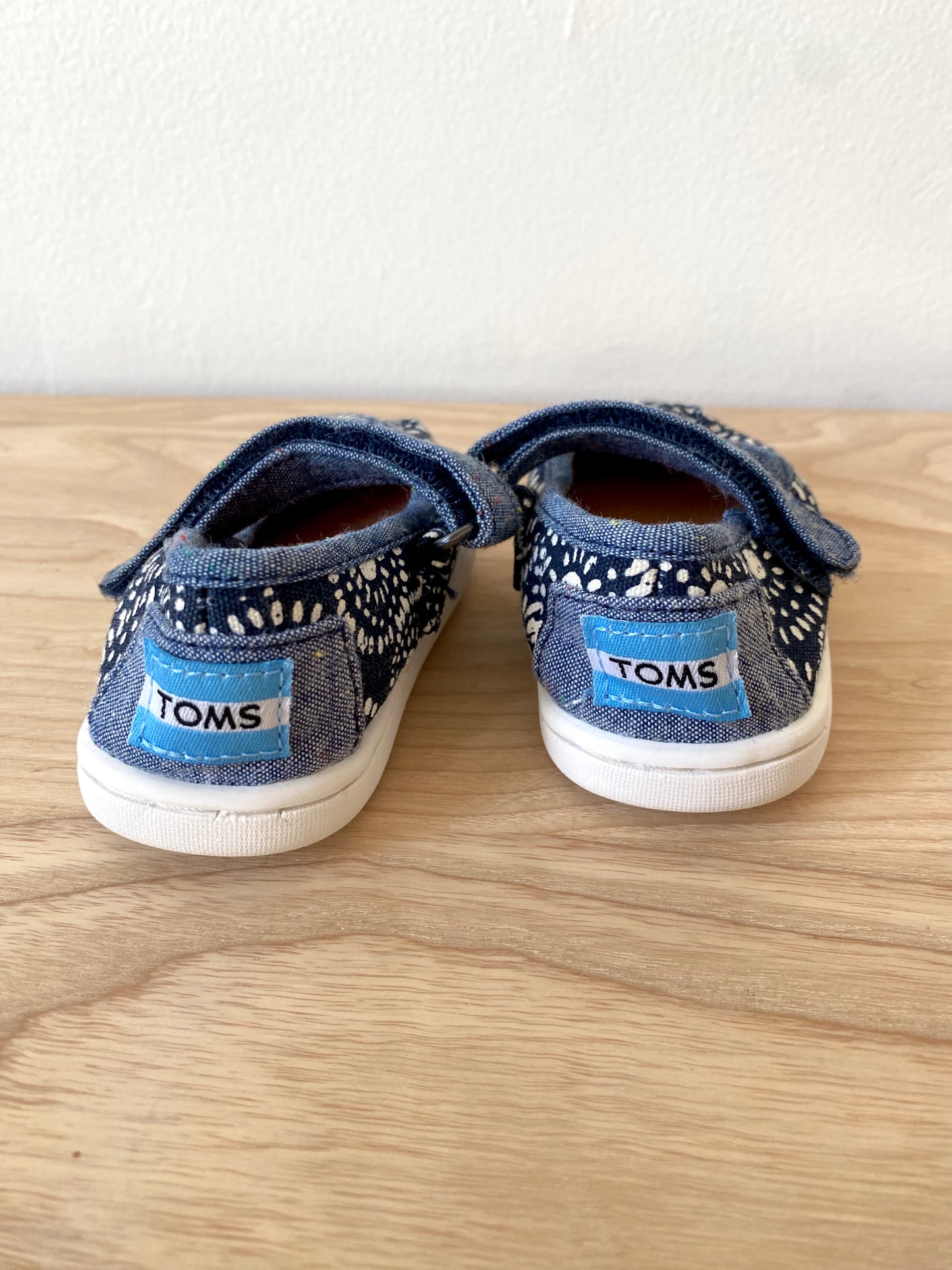 Navy Circular Pattern / Size 2 Infant