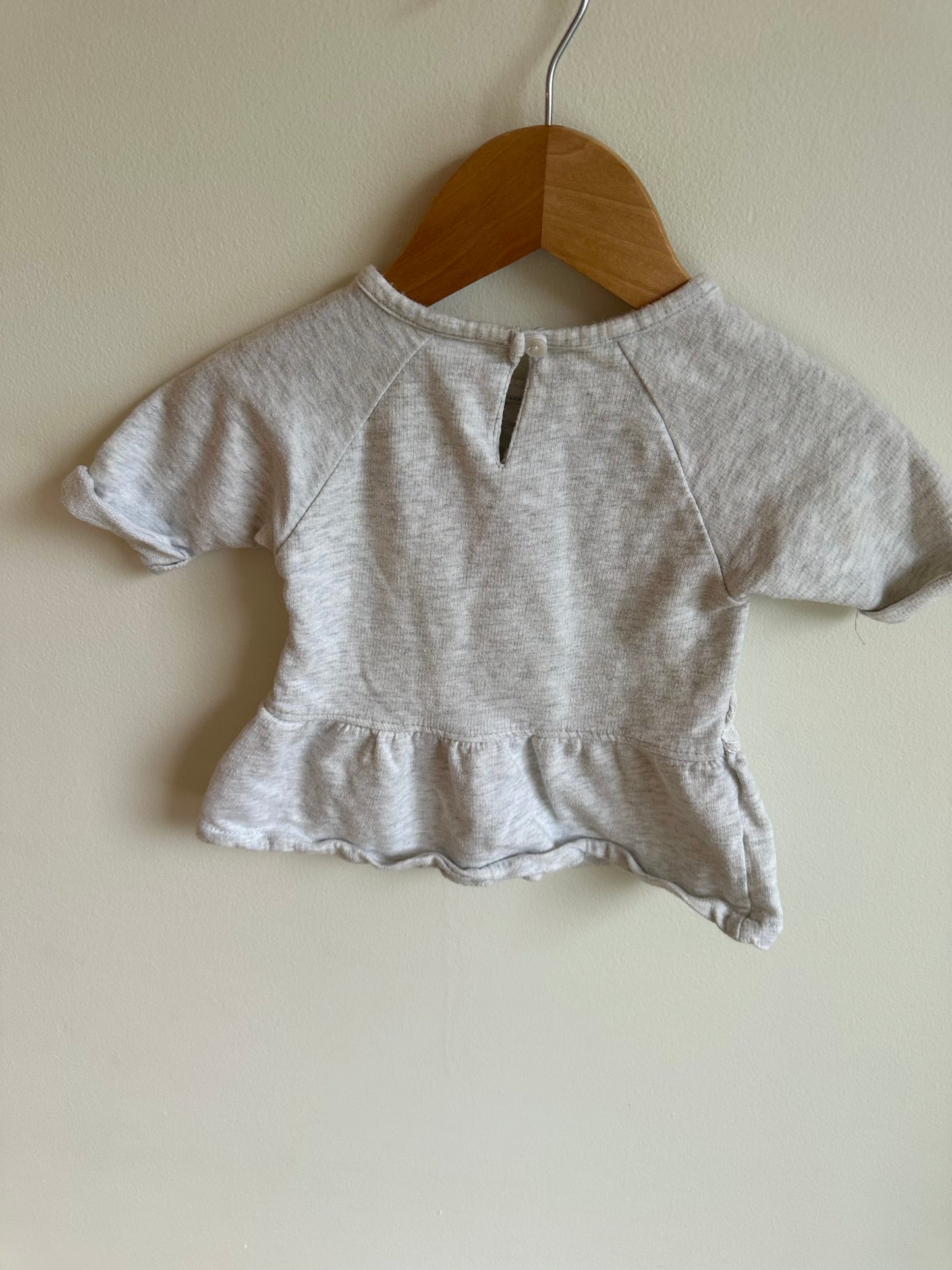 Grey Floral Lace Top / 18m
