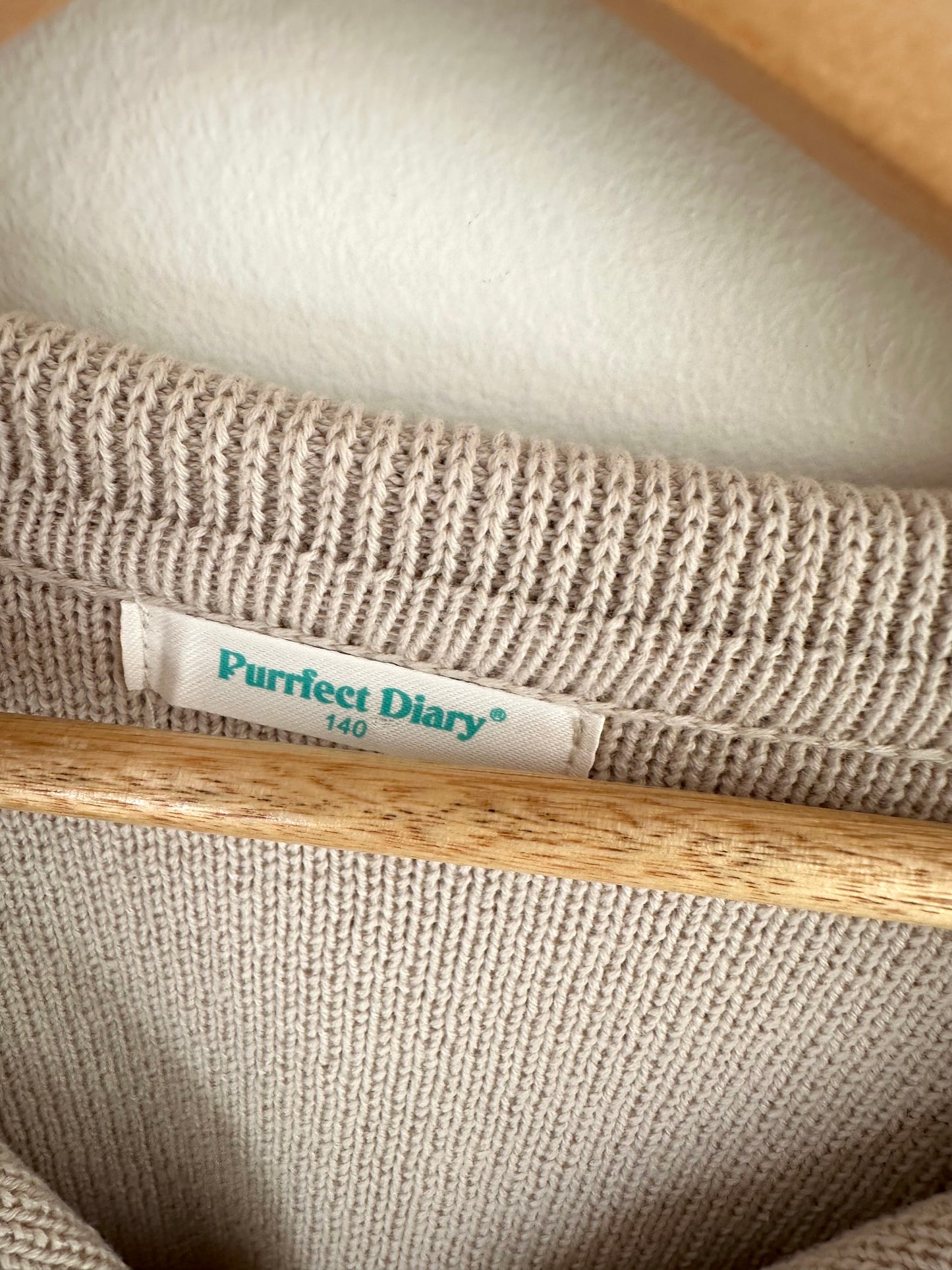 Knit Button Up Sweater with Pockets / 8-9 years