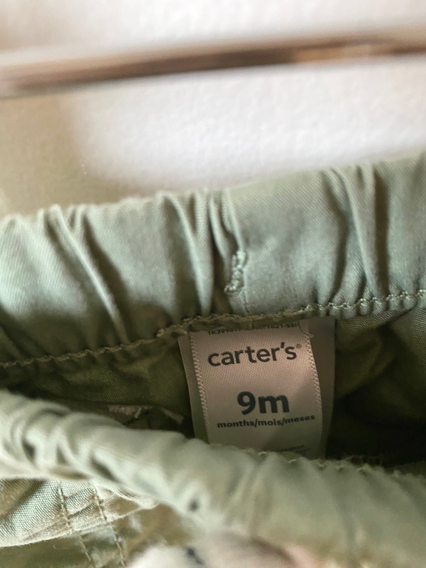Green Shorts with Pockets / 9m