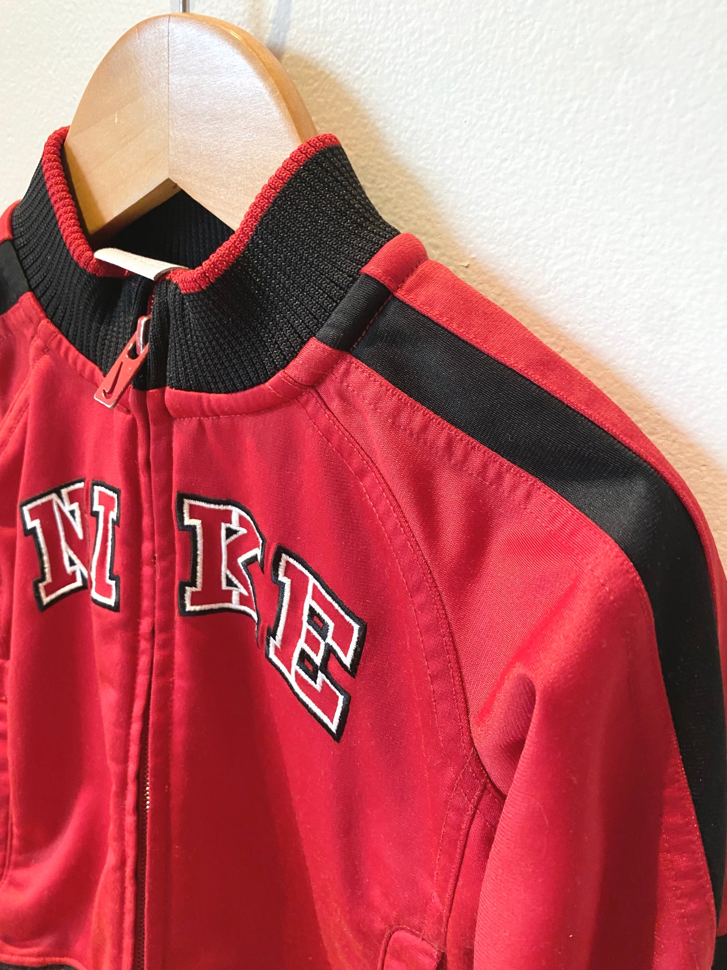 Nike Zippered Red Sweater / 18m