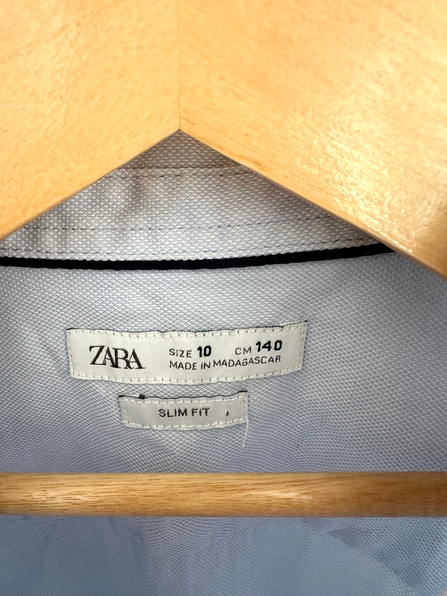 Zara Slim Fit Dress Shirt / 10 years