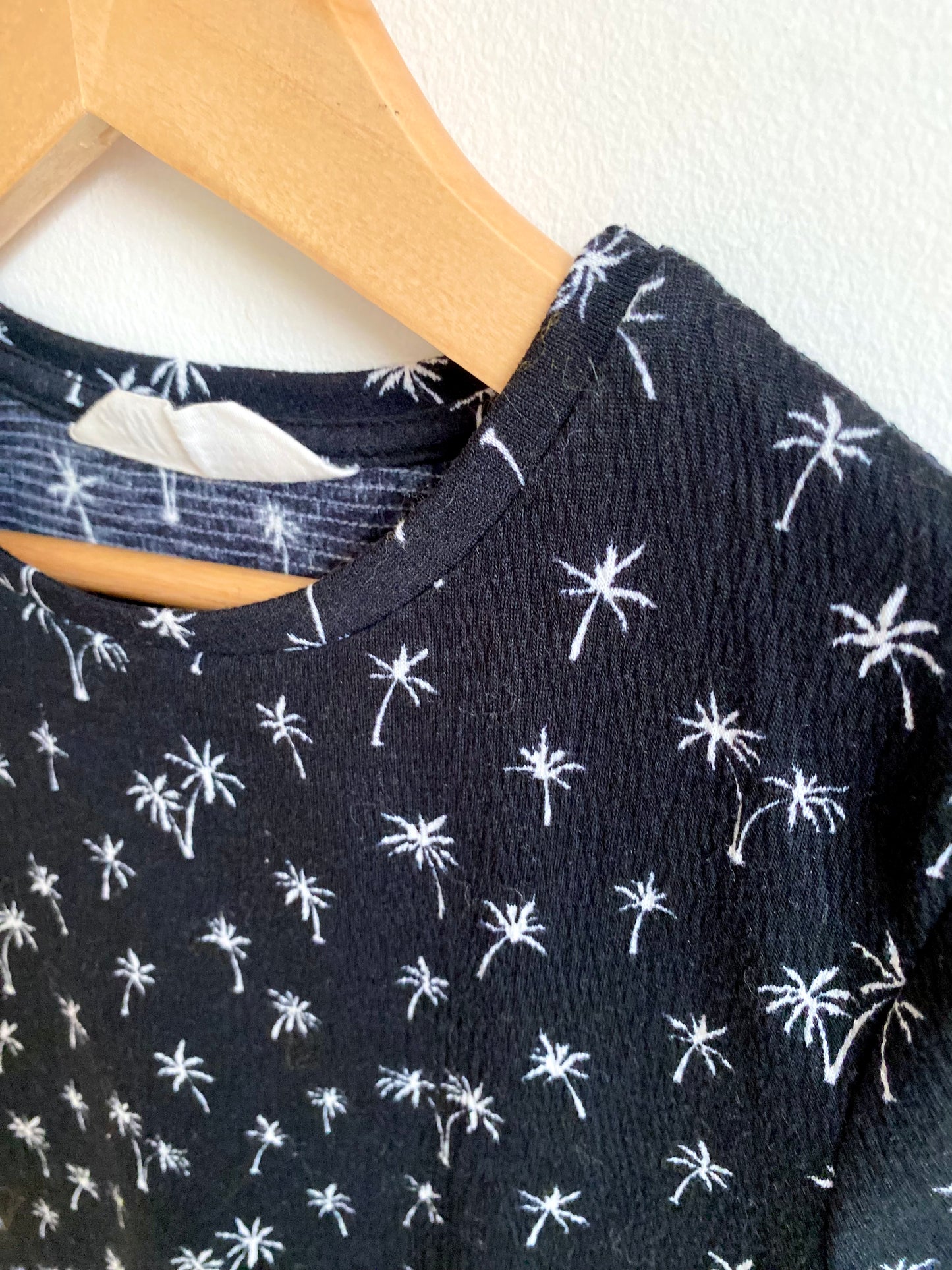 Palm Tree Black T-Shirt / 8-10 Years