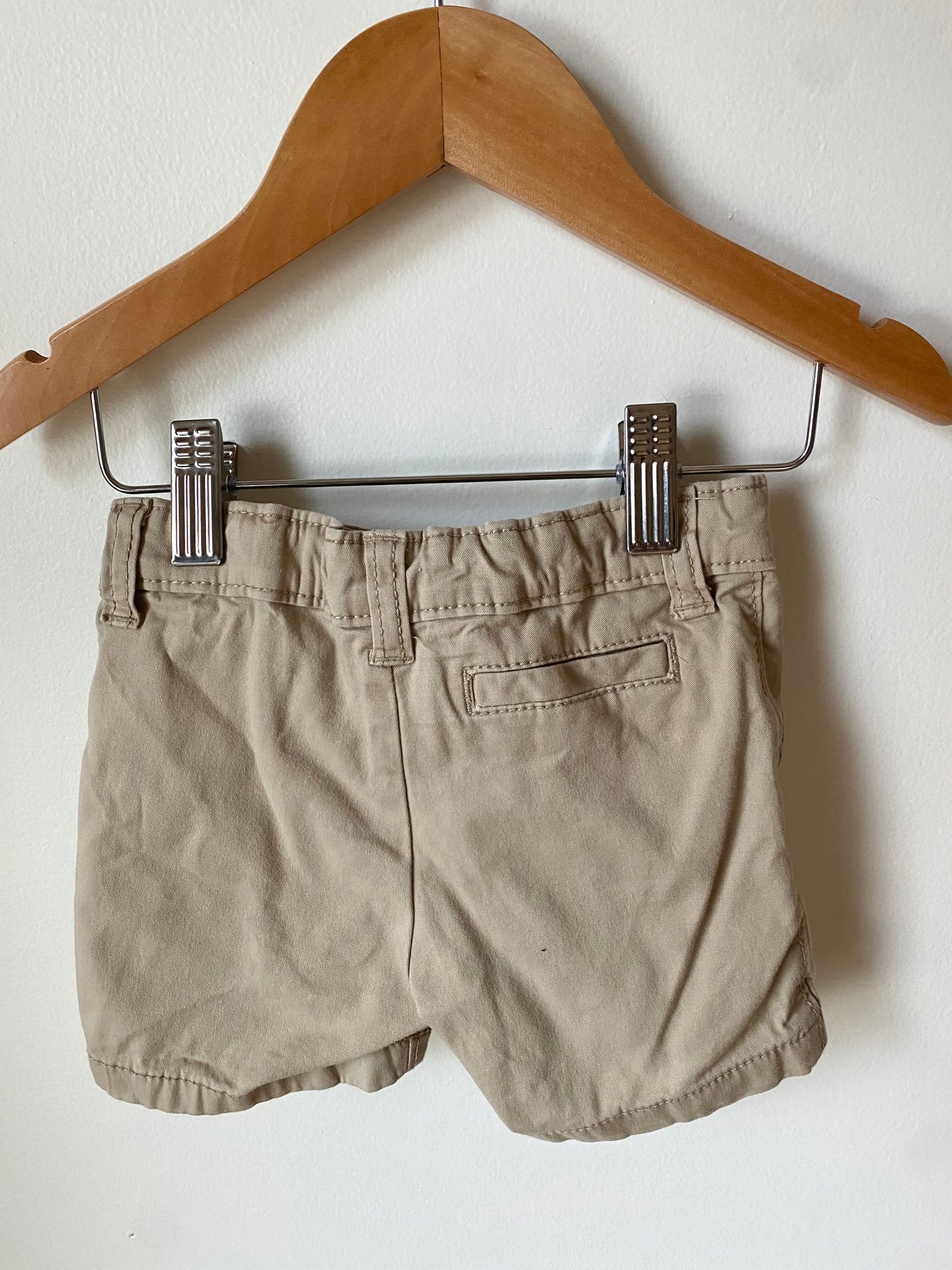 Khaki Shorts / 9m