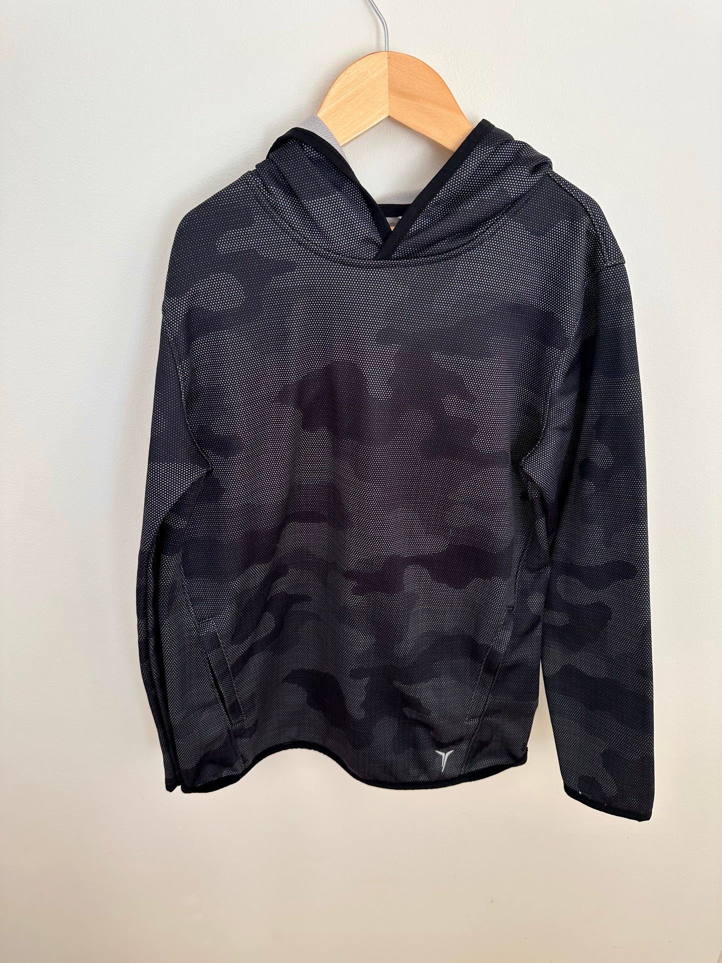 Dark Camo Active Hoodie / 10-12 years
