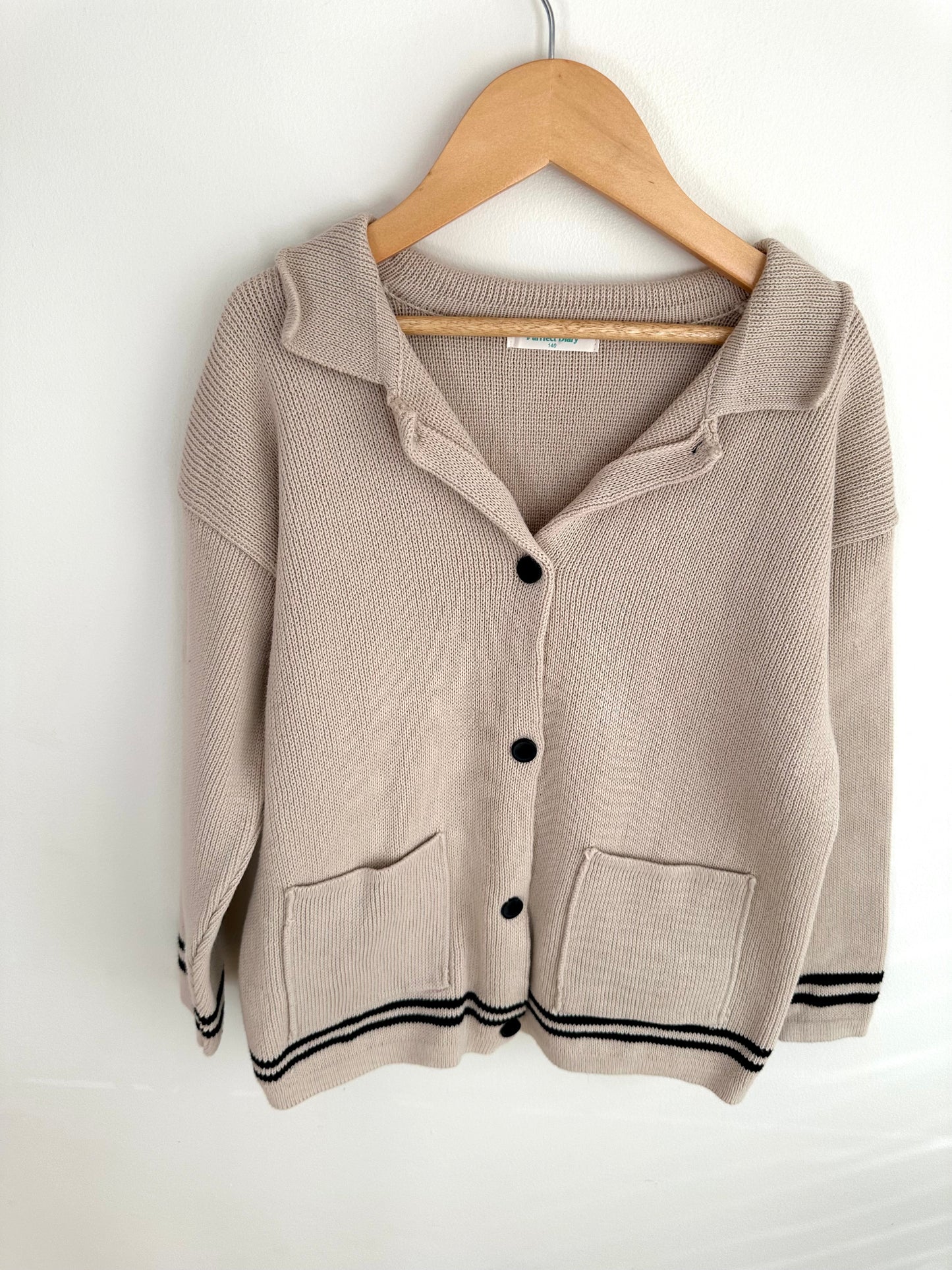 Knit Button Up Sweater with Pockets / 8-9 years