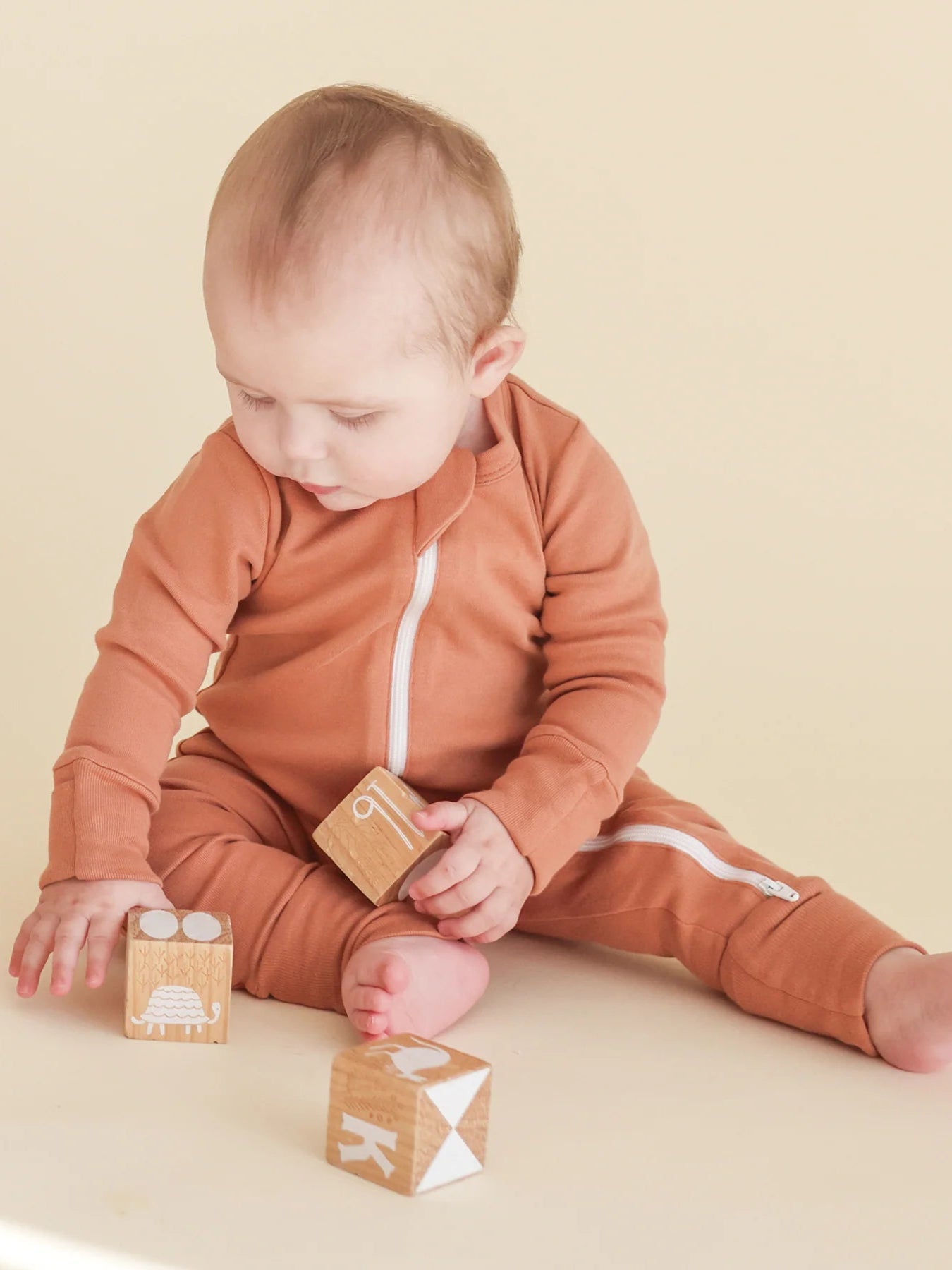 Organic Caramel Long Sleeve Zip Sleeper (New Retail Item)/ 18-24m