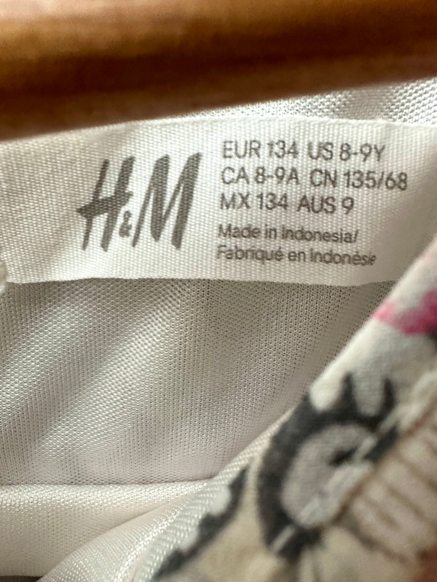 H&M Butterfly Pleated Dress / 8-9 years