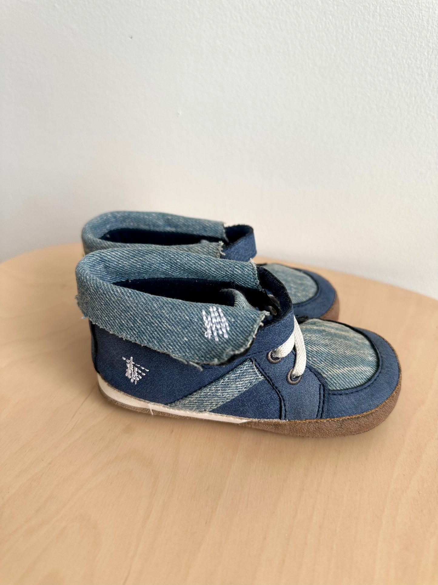 Robeez Blue Denim Like Shoes / 18-24m
