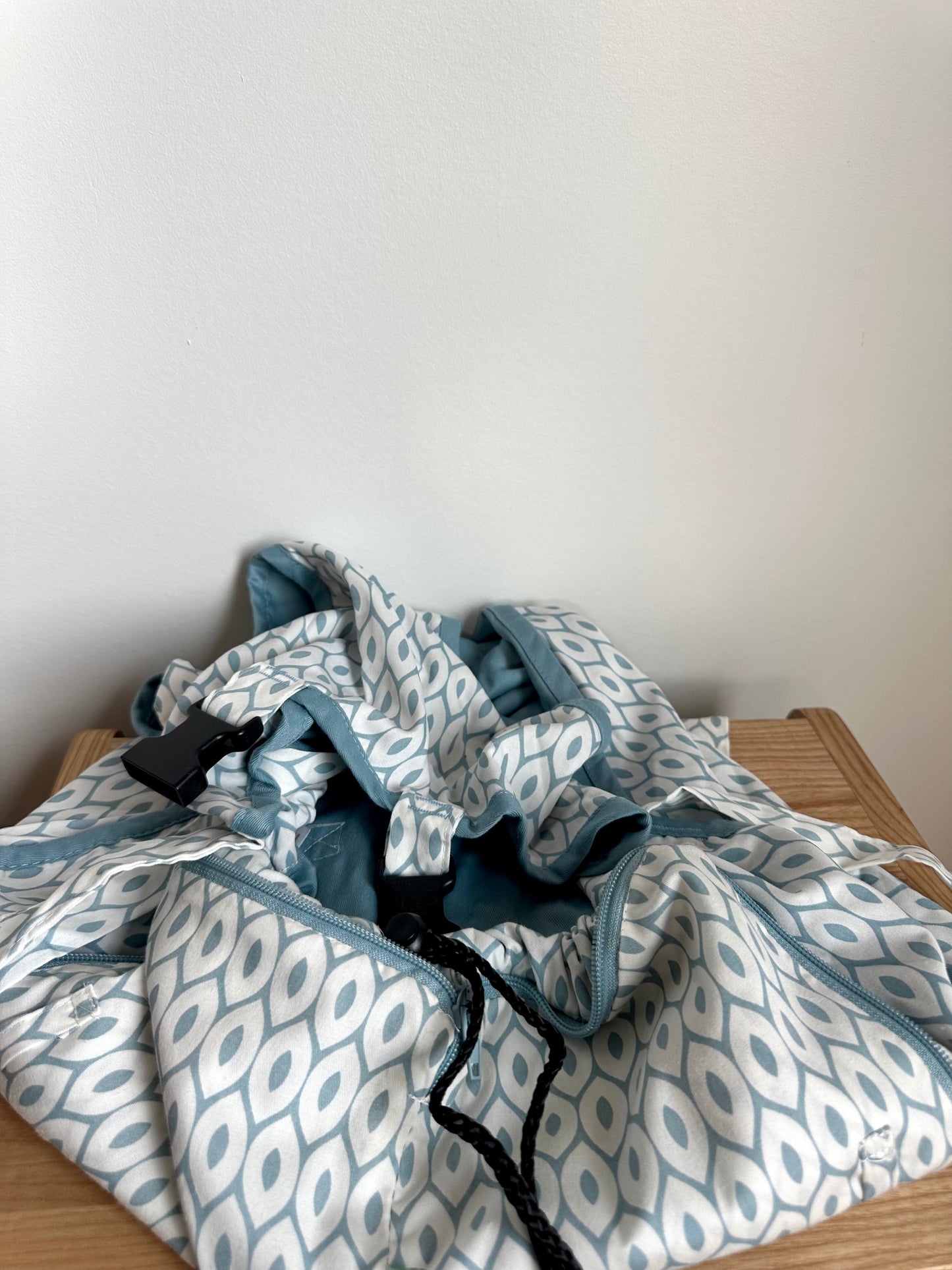 Mint Marshmallow Travel Seat (No Shipping)