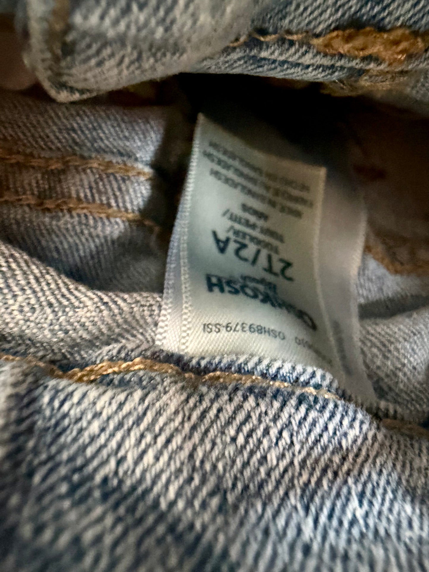 Light Blue Wash Jeans / 2T
