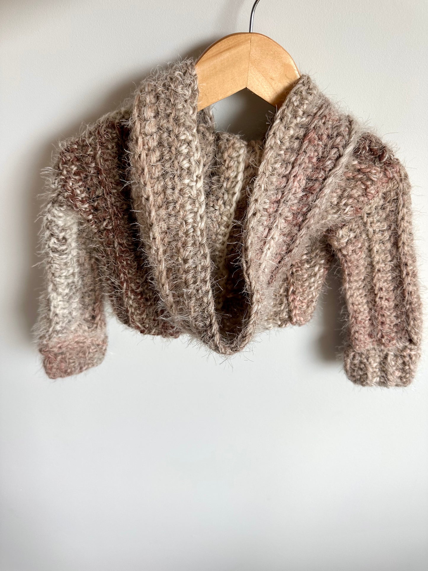 Handcrafted Crochet Hoodie / 12m?