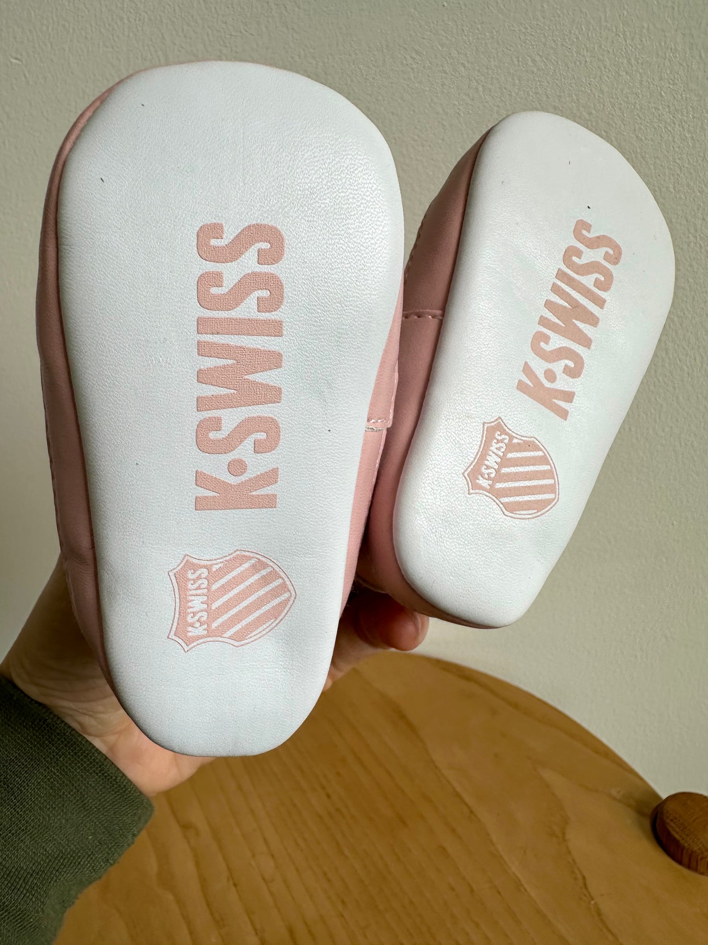 Sneakers Green + Pink Shoes / Size 2 Infant