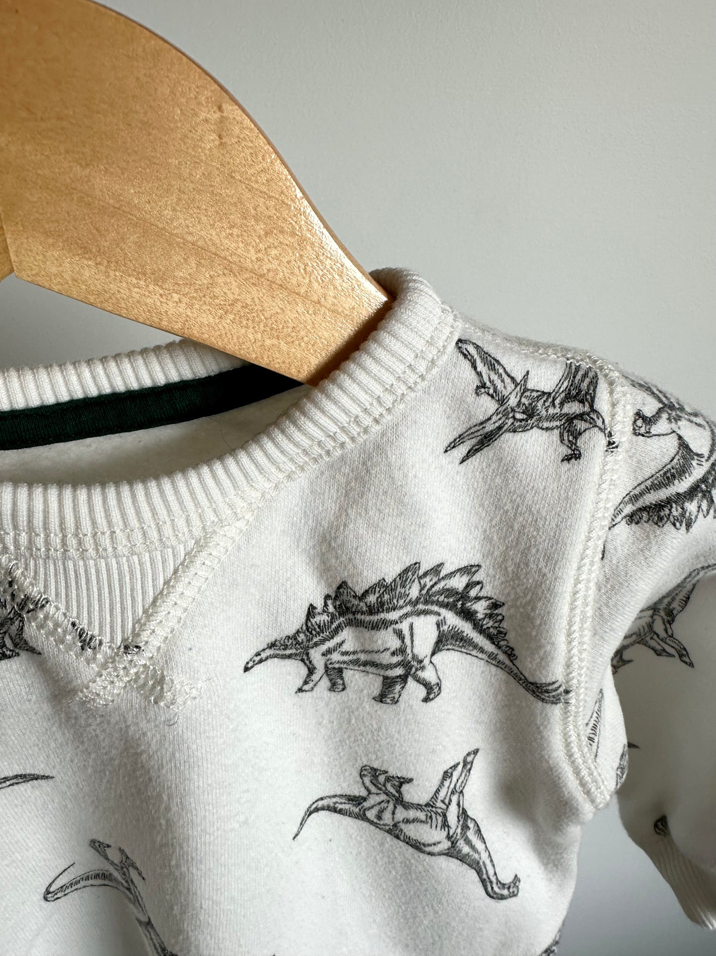 Dino White Sweater / 12m