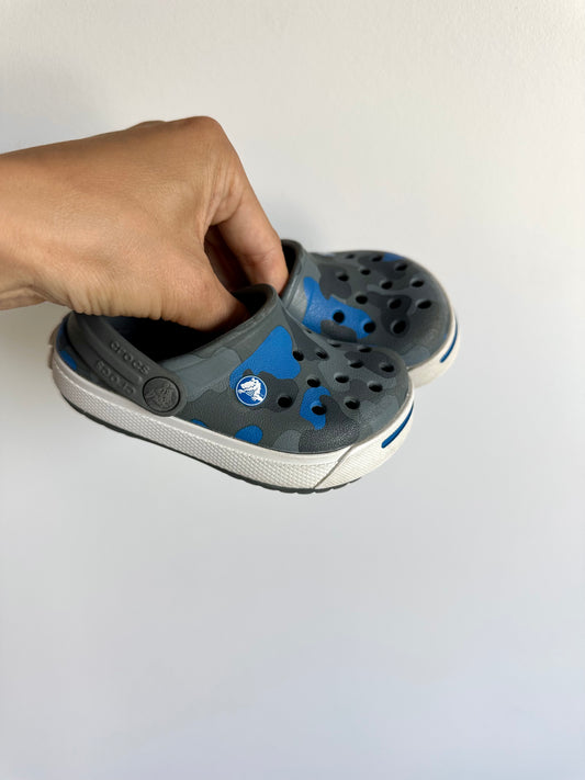 Crocs Blue Camo Sandals / Size 4-5 Toddler