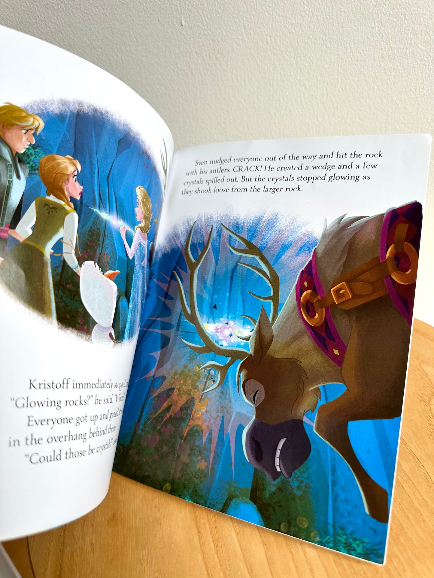 Frozen The Magic Crystal Book / 3-5 years