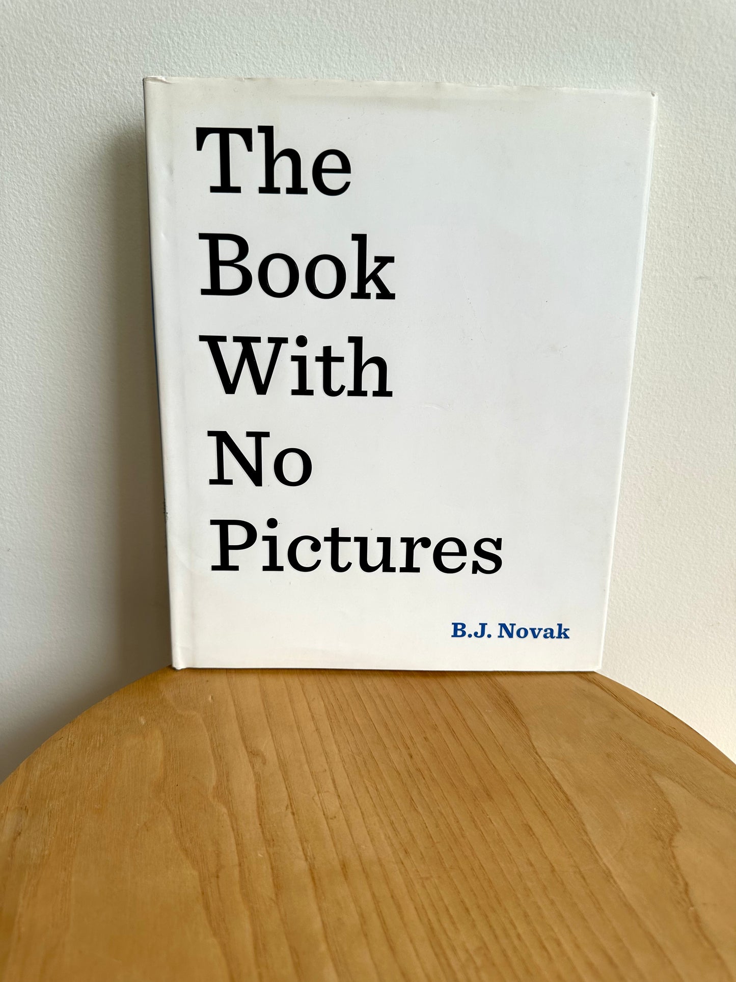 The Book With No Pictures Book / 3-7 years (No Shipping)