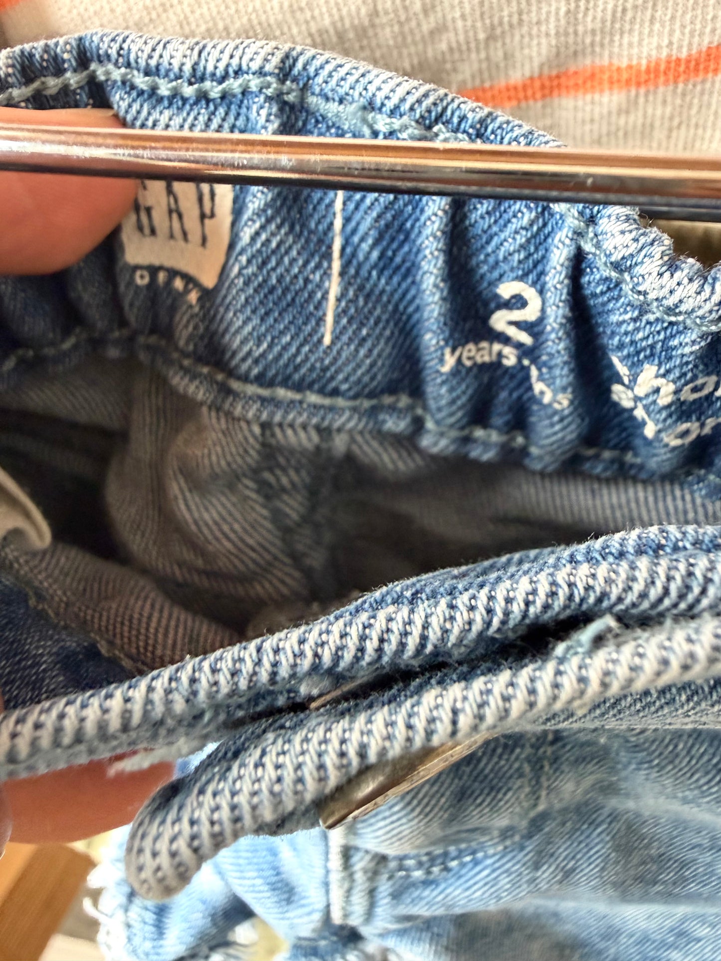 Gap Dark Marbled Denim Shorts / 2T
