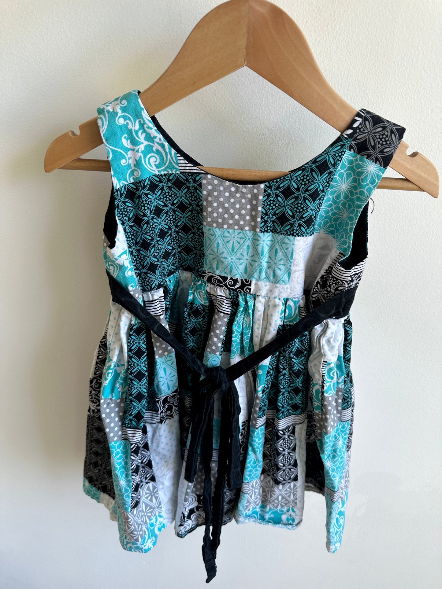 Quilted Design Dress / 24m