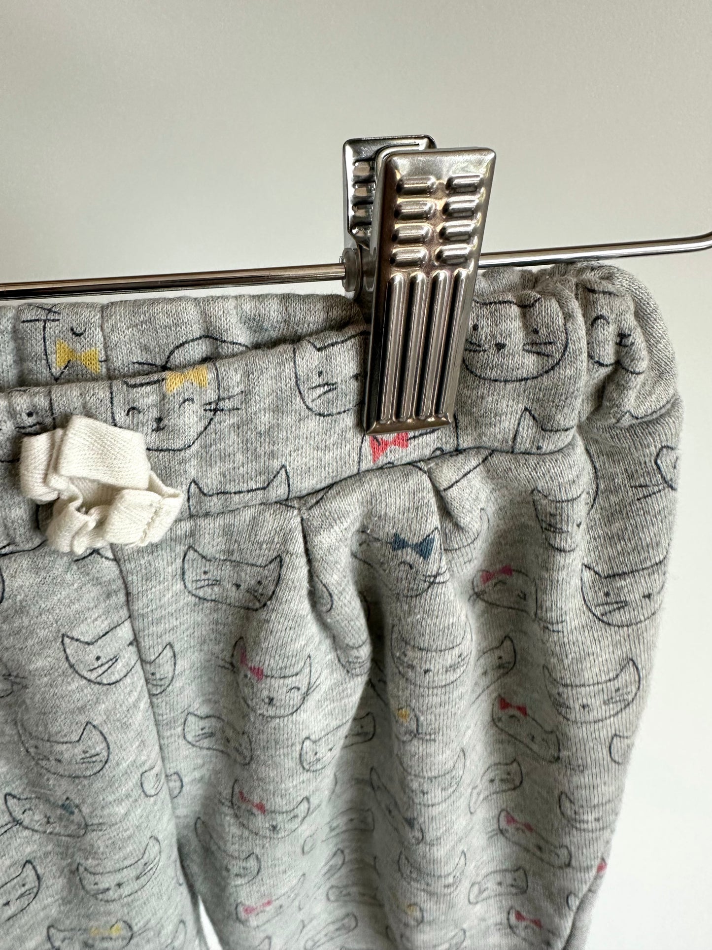 Gap Cat Pattern Grey Pants / 18-24m