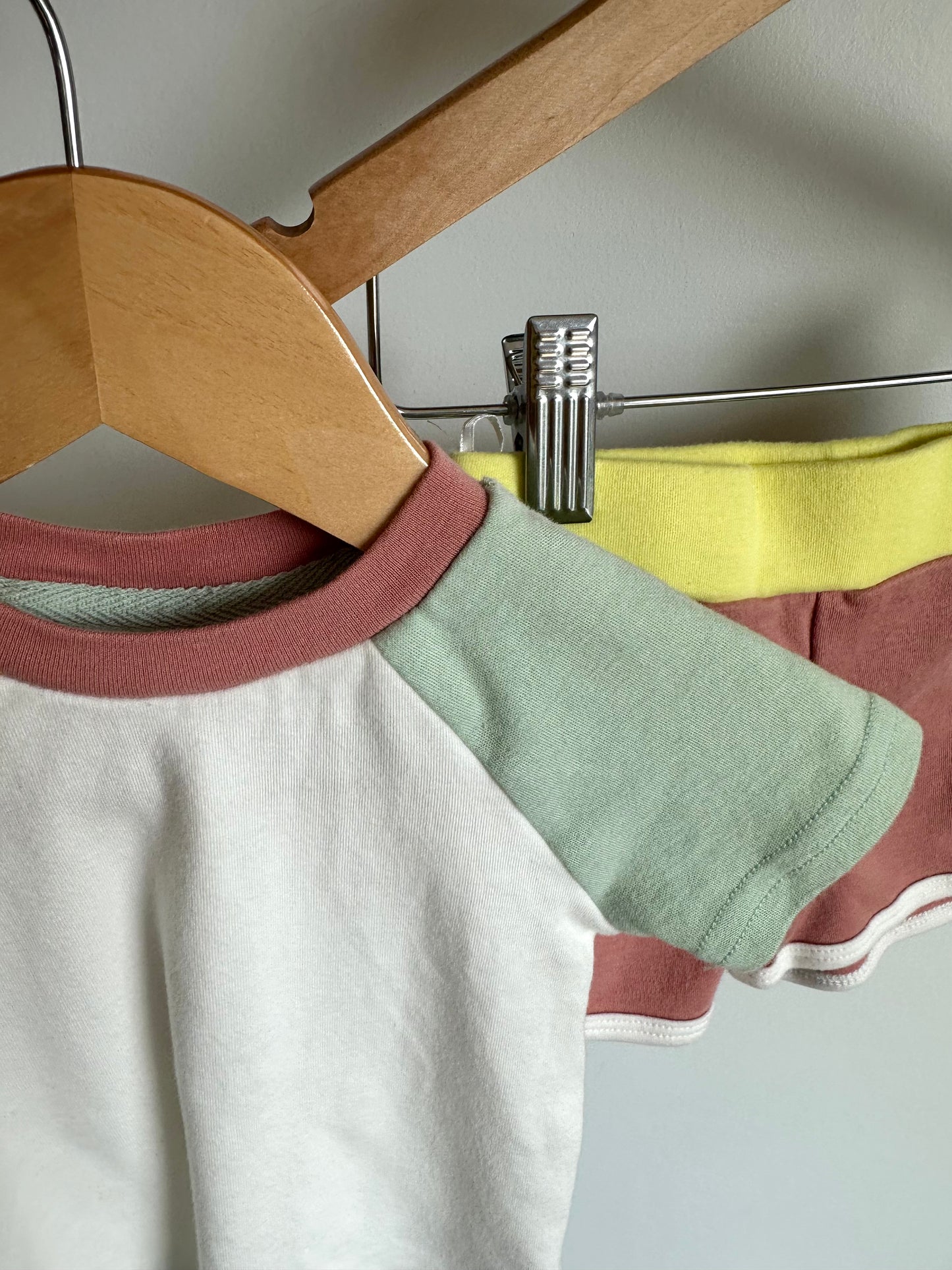 Organic Colour Block T-shirt + Shorts Set / 3-6m