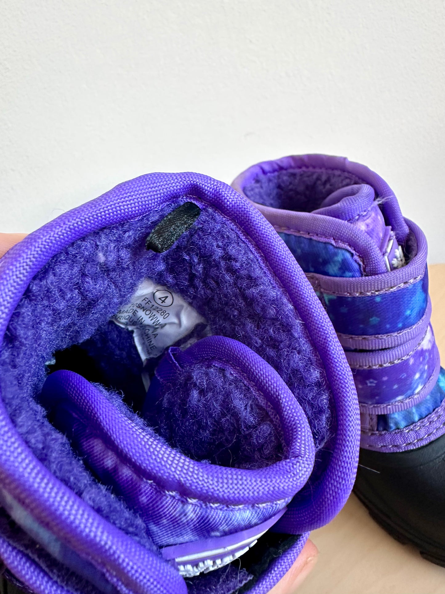 Winter Purple Boots / Size 4 Toddler