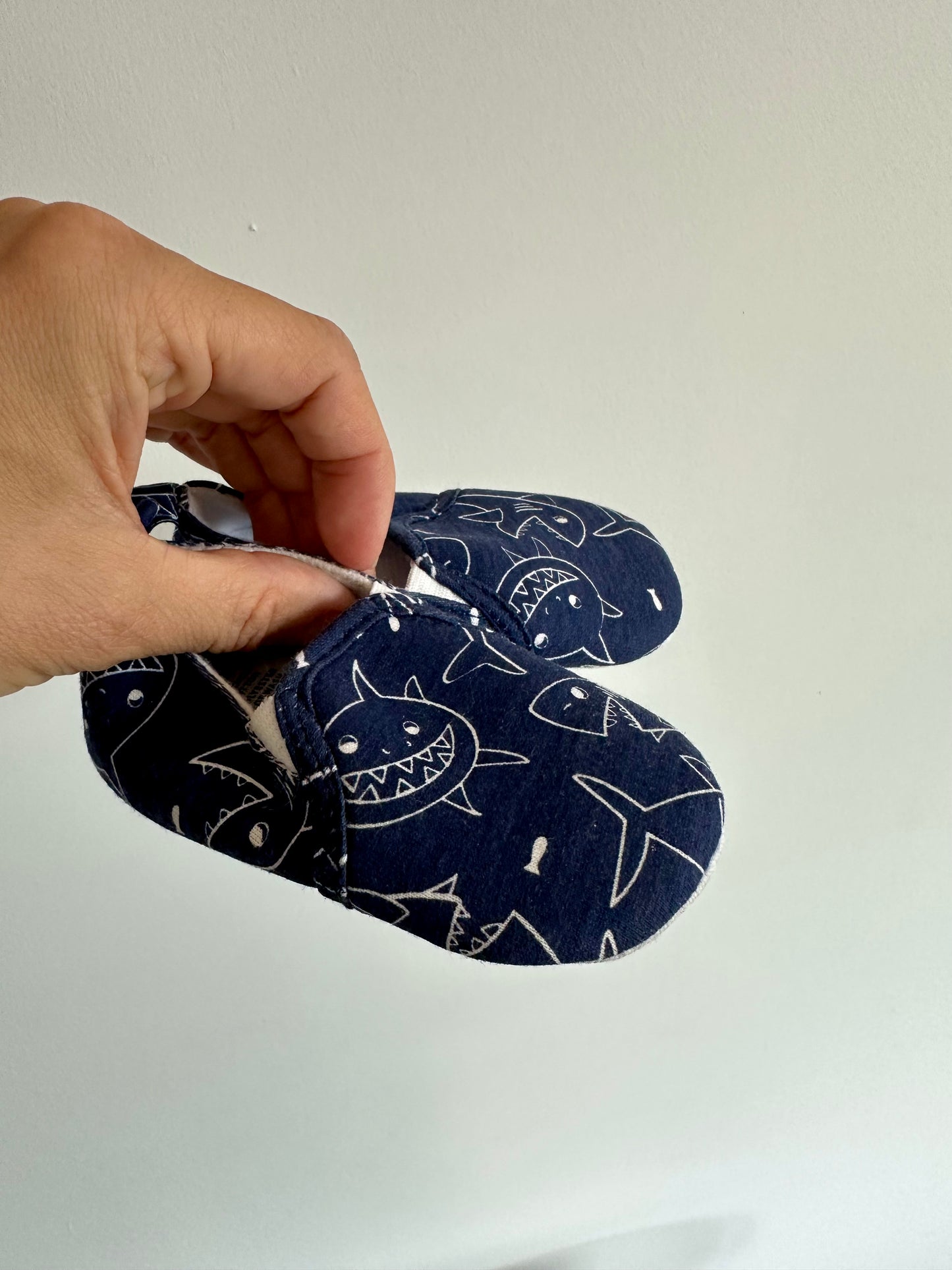 Shark Navy Shoes / 6-12m