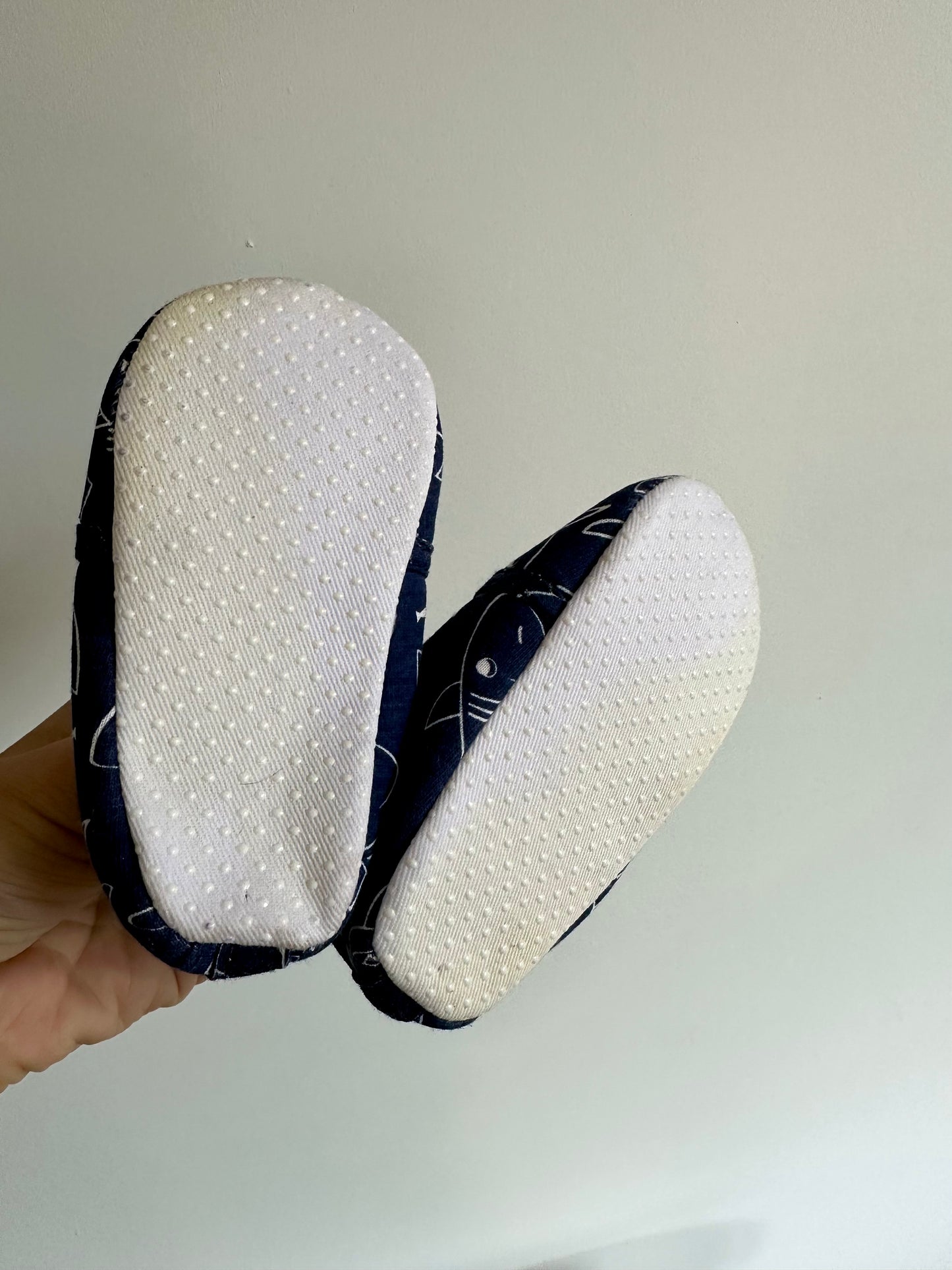 Shark Navy Shoes / 6-12m
