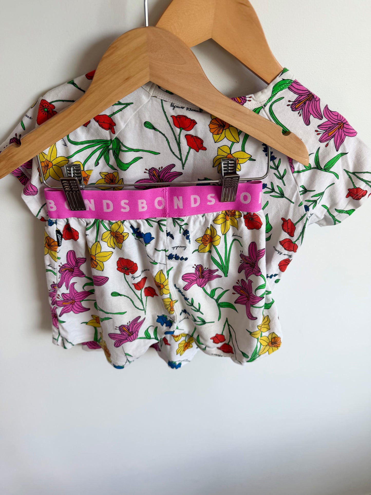 Bonds Floral Top + Shorts Set / 4T