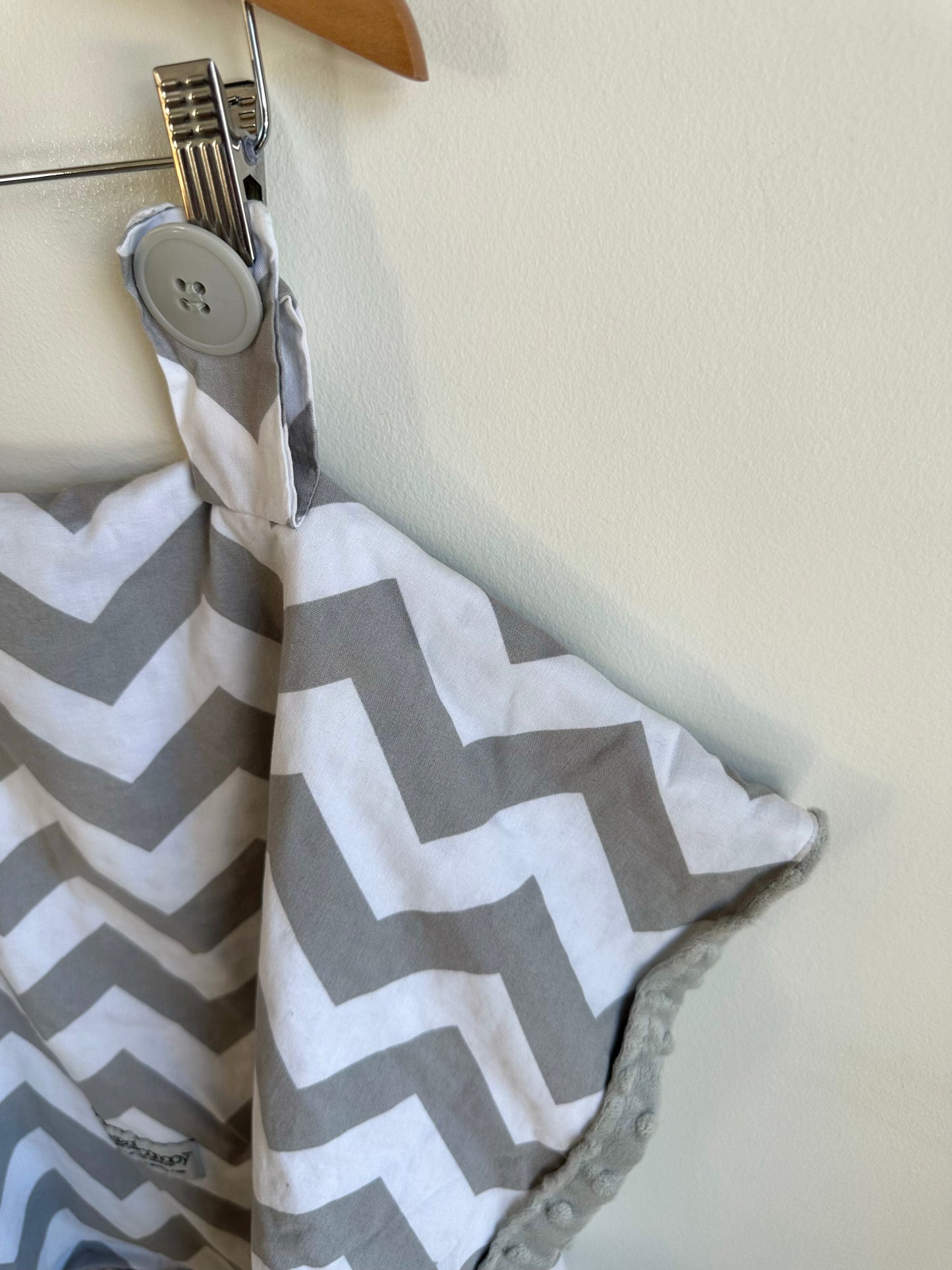 Car Seat Cover Chevron Canopy (No Shipping)