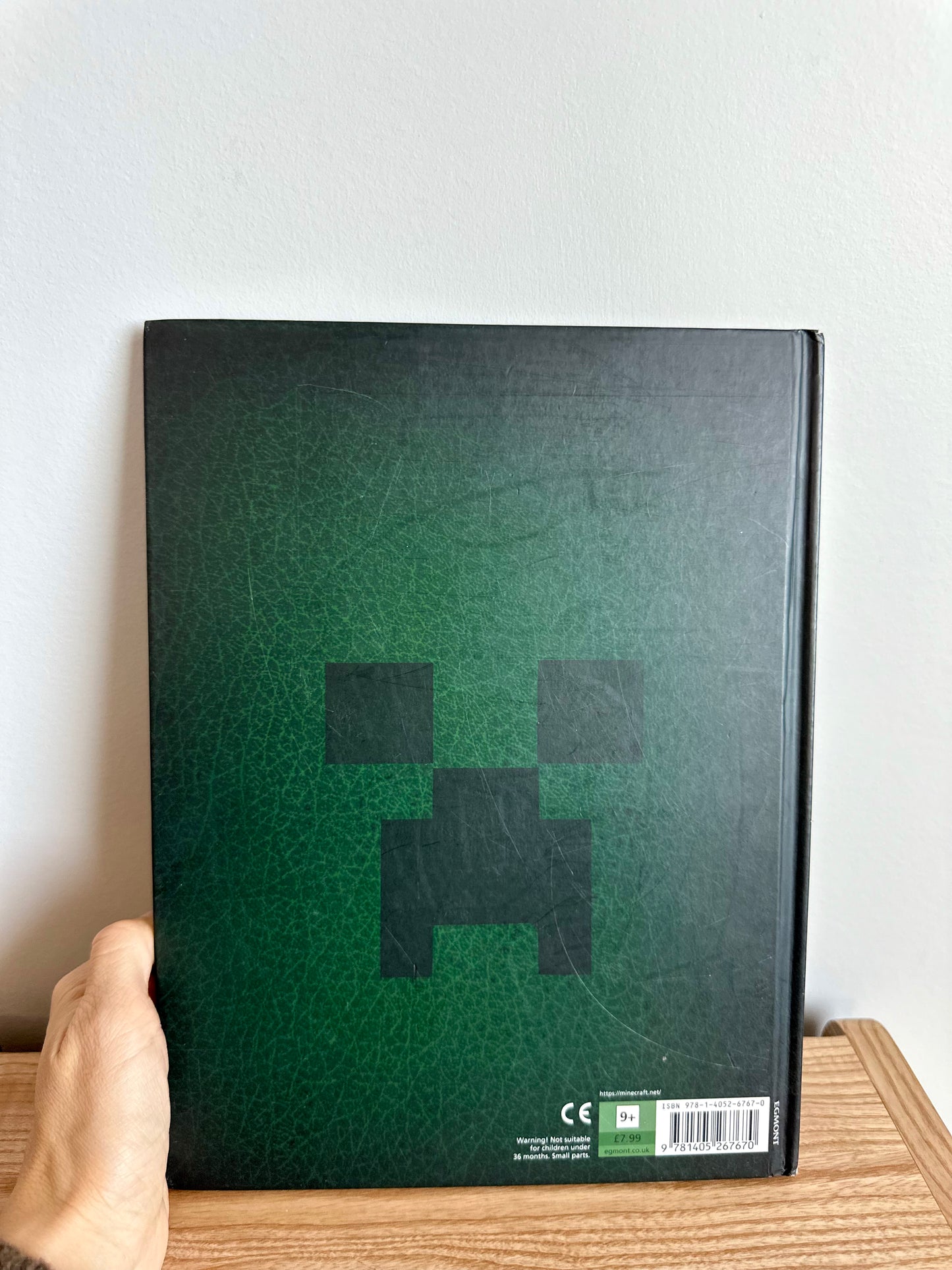 Minecraft Annual 2014 Book / 9-12 years (No Shipping)