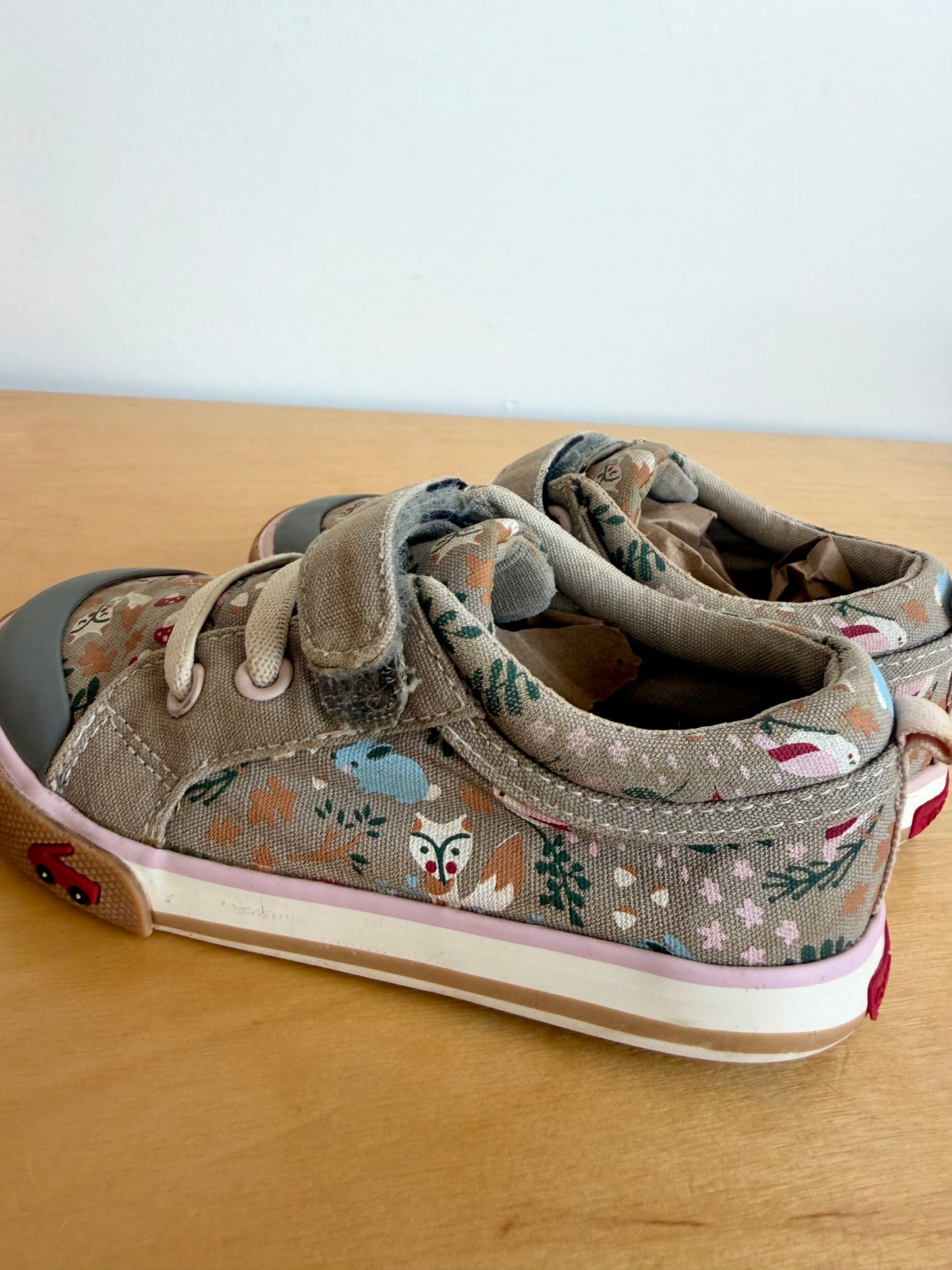 See Kai Run Canvas Woodlands Sneaker / Size 9 Toddler