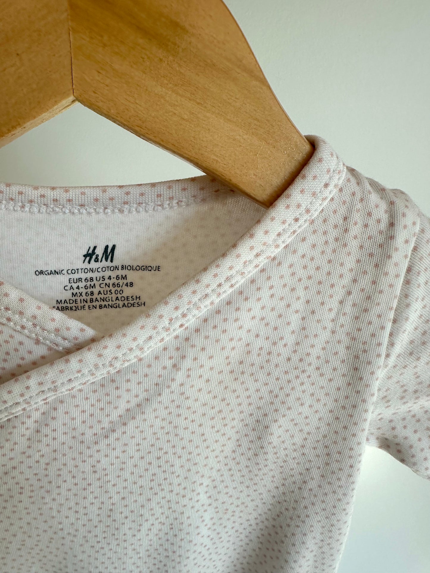 H&M Organic Cotton Pink Speckled Long Sleeve Bodysuit / 4-6m
