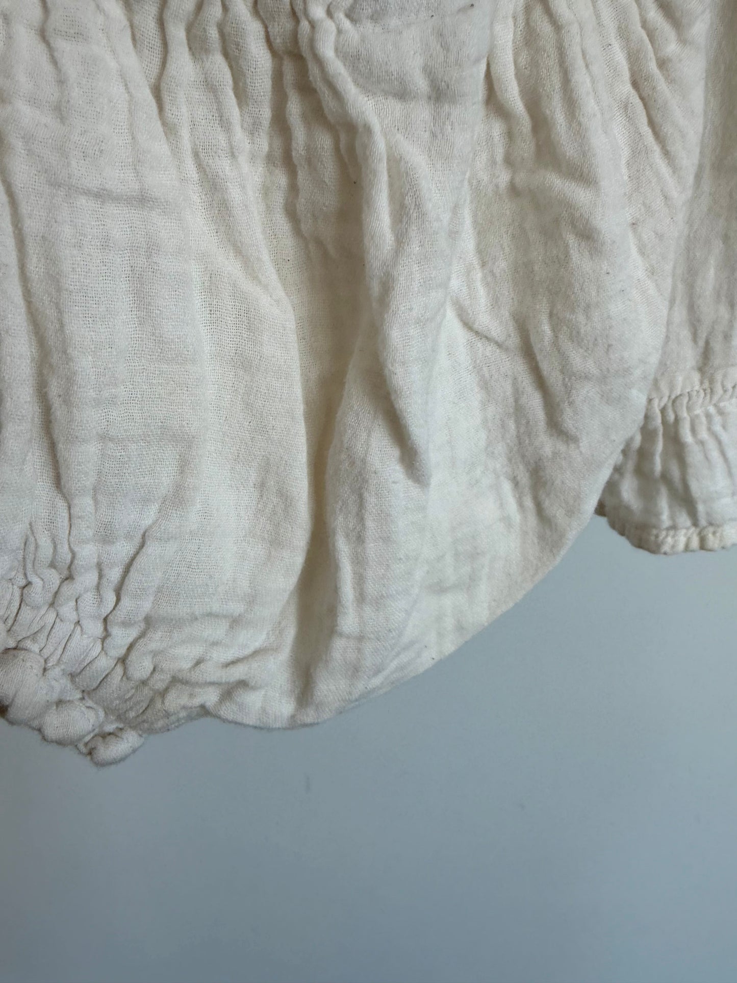 Cream Cotton Top + Bottoms Set (PLAY) / 12-18m