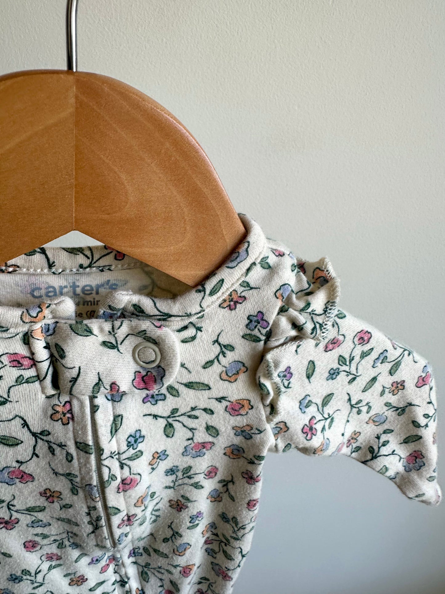 Floral Ruffle Shoulder Footed Sleeper / Preemie