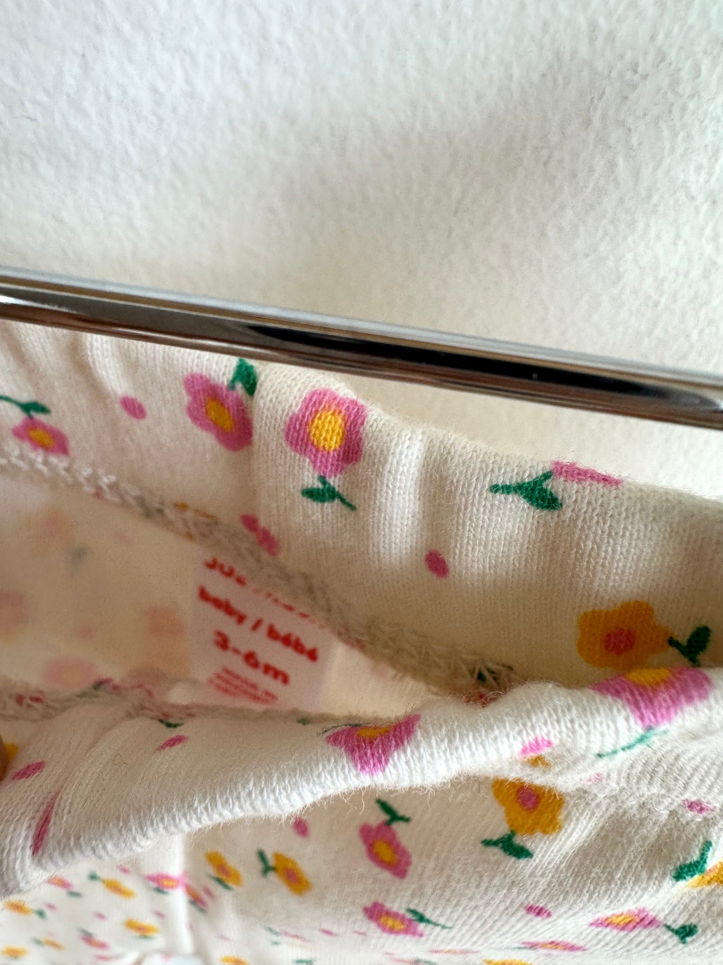 White Floral Ruffle Pants / 3-6m