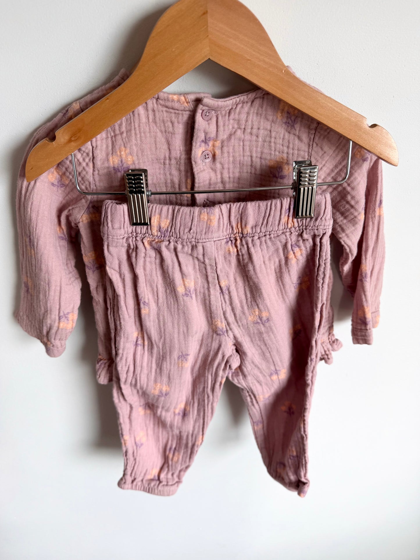 Mauve Floral Top + Pants Set (PLAY) / 18m (No Shipping)