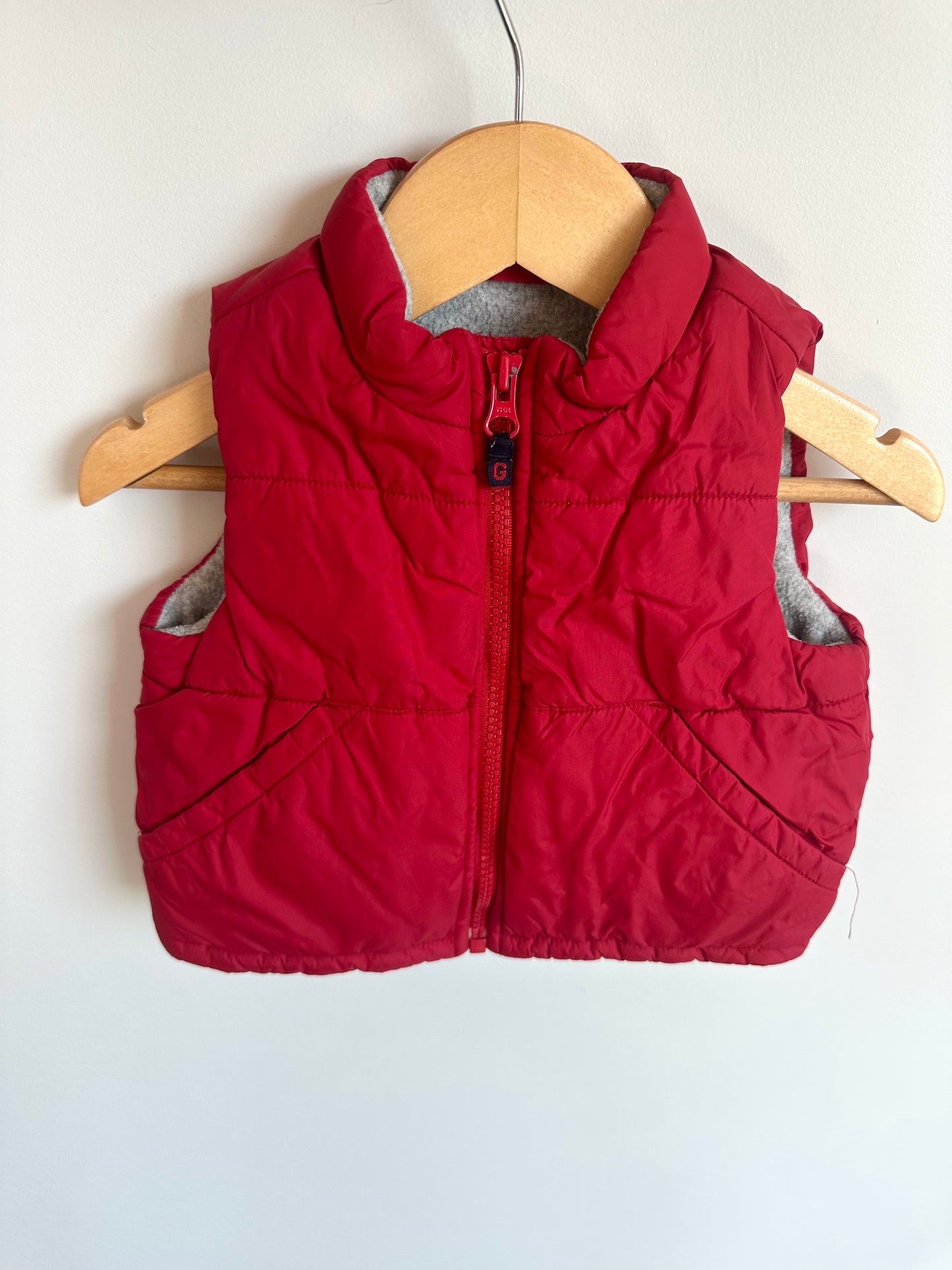 Red Gap Vest / 3-6m