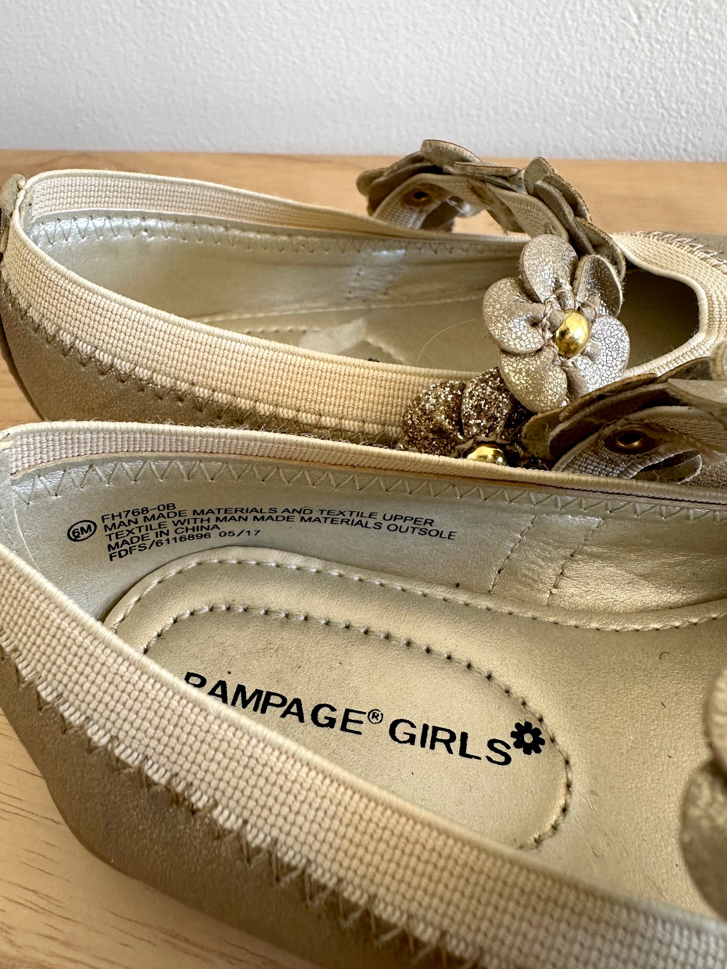 Gold Floral Ballet Flat Shoes / Toddler Size 5-6