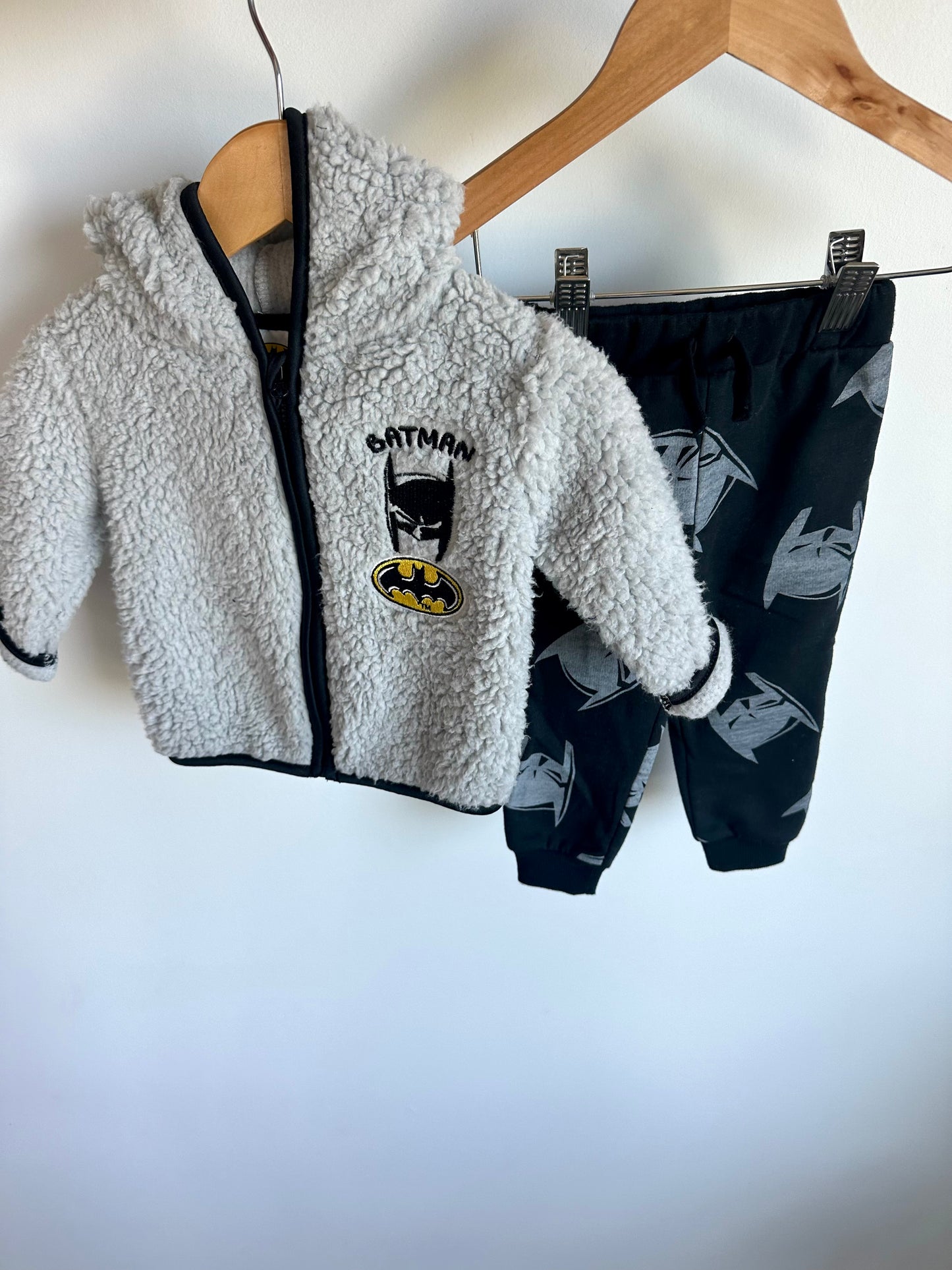 Batman Fleece Sweater with Pants Set / 3-6m