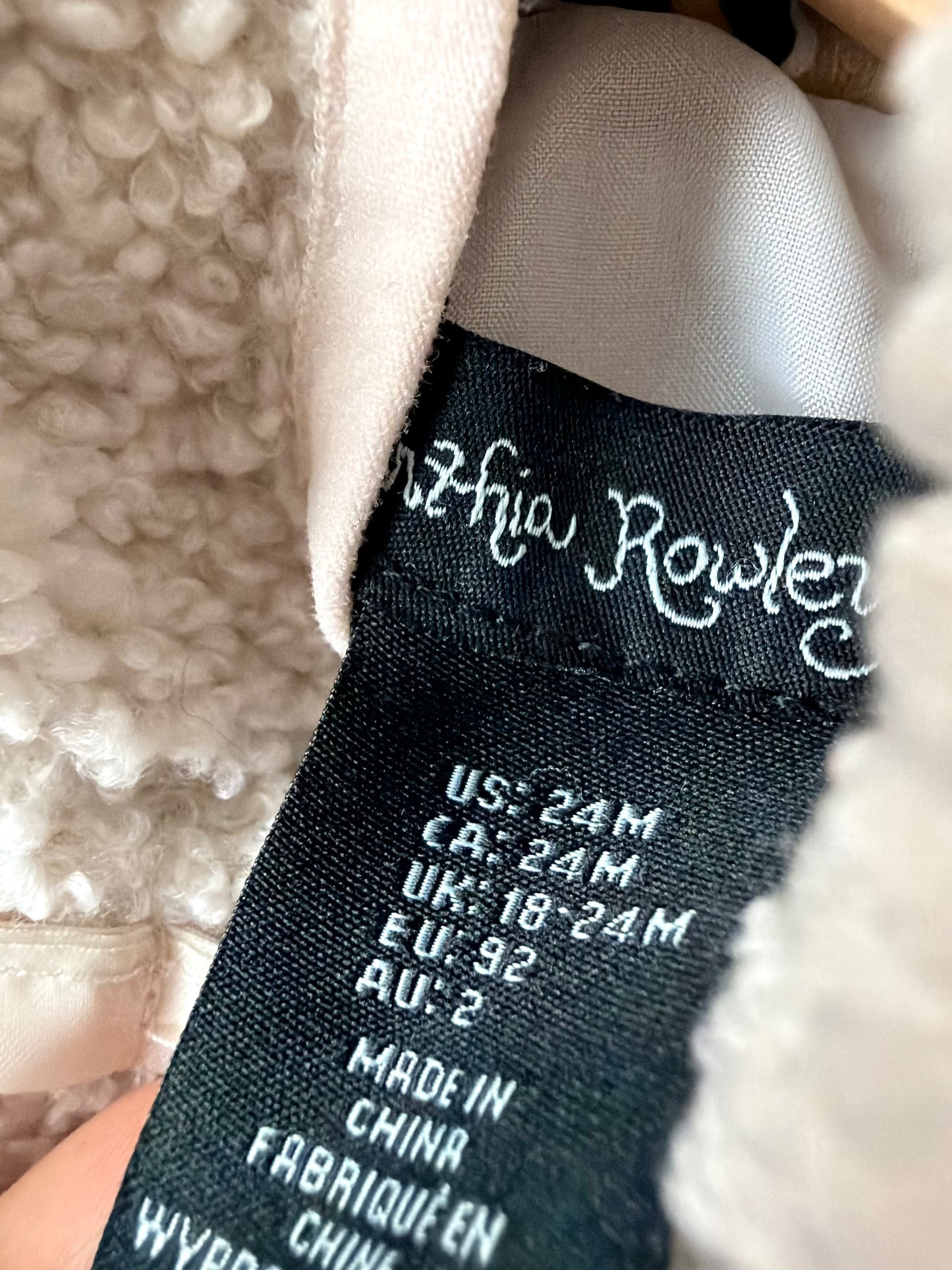 Cream Hood Pocket Vest / 24m