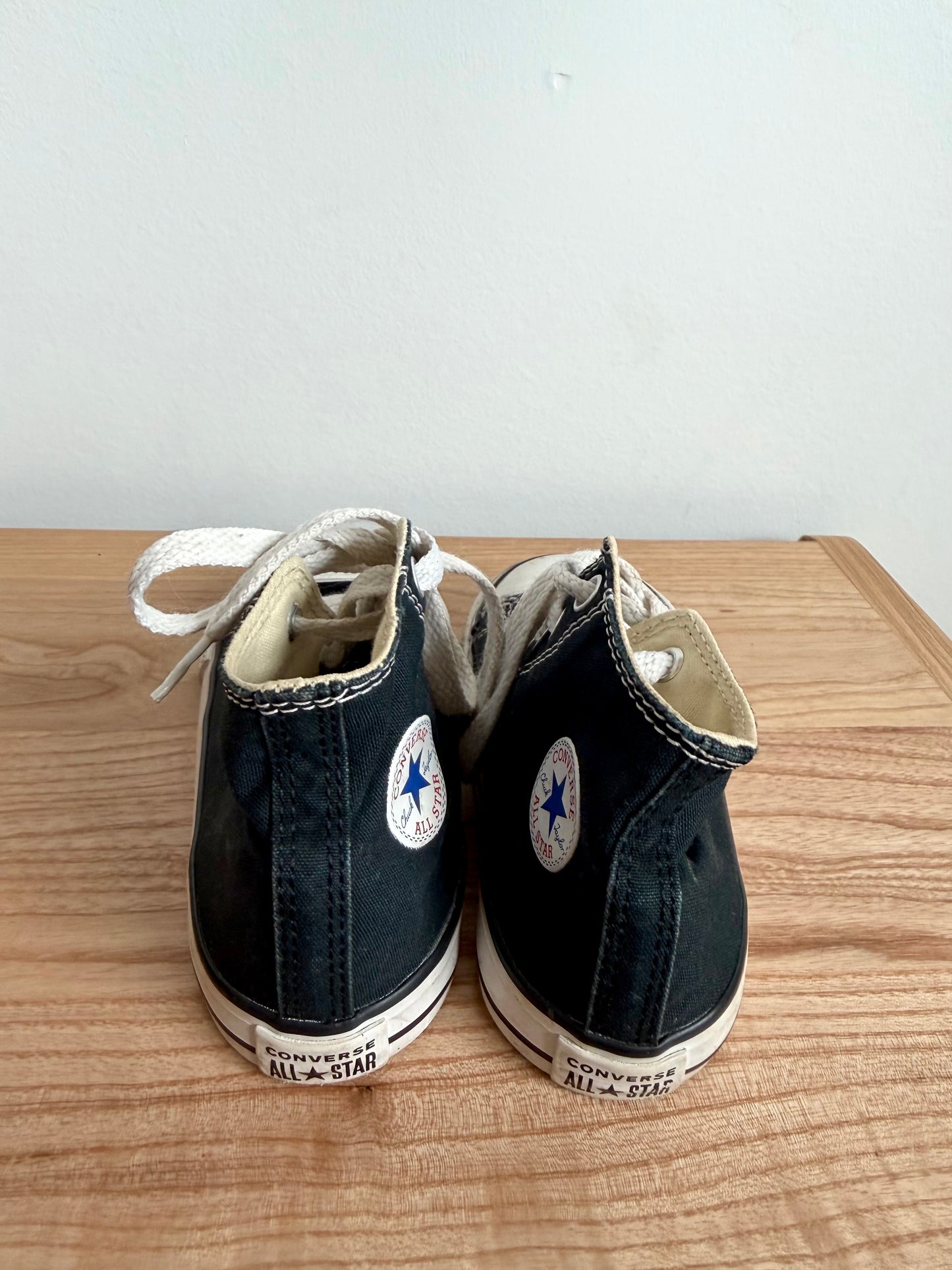 Converse Lace High Top Shoes / 8 Toddler
