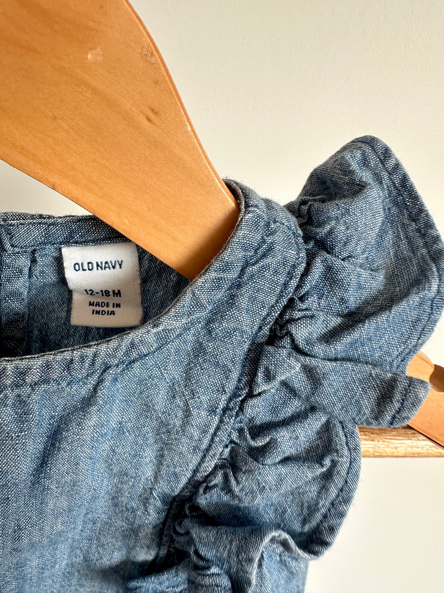 Chambray Ruffle Top / 12-18m