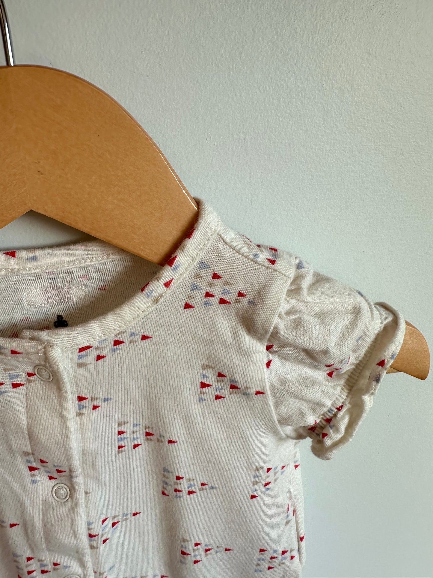 Gap Triangle Pattern Romper / 0-3m