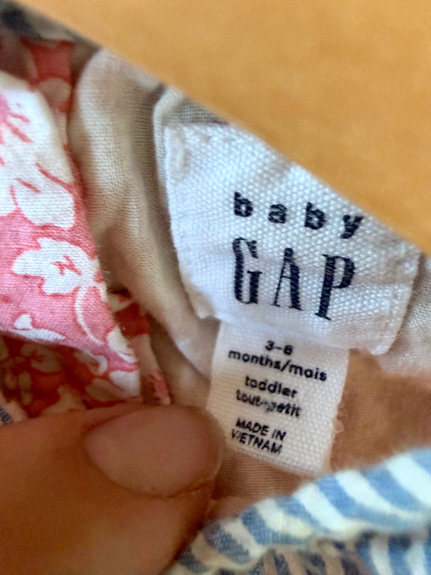 Gap Floral Blue Collar Bodysuit / 3-6m