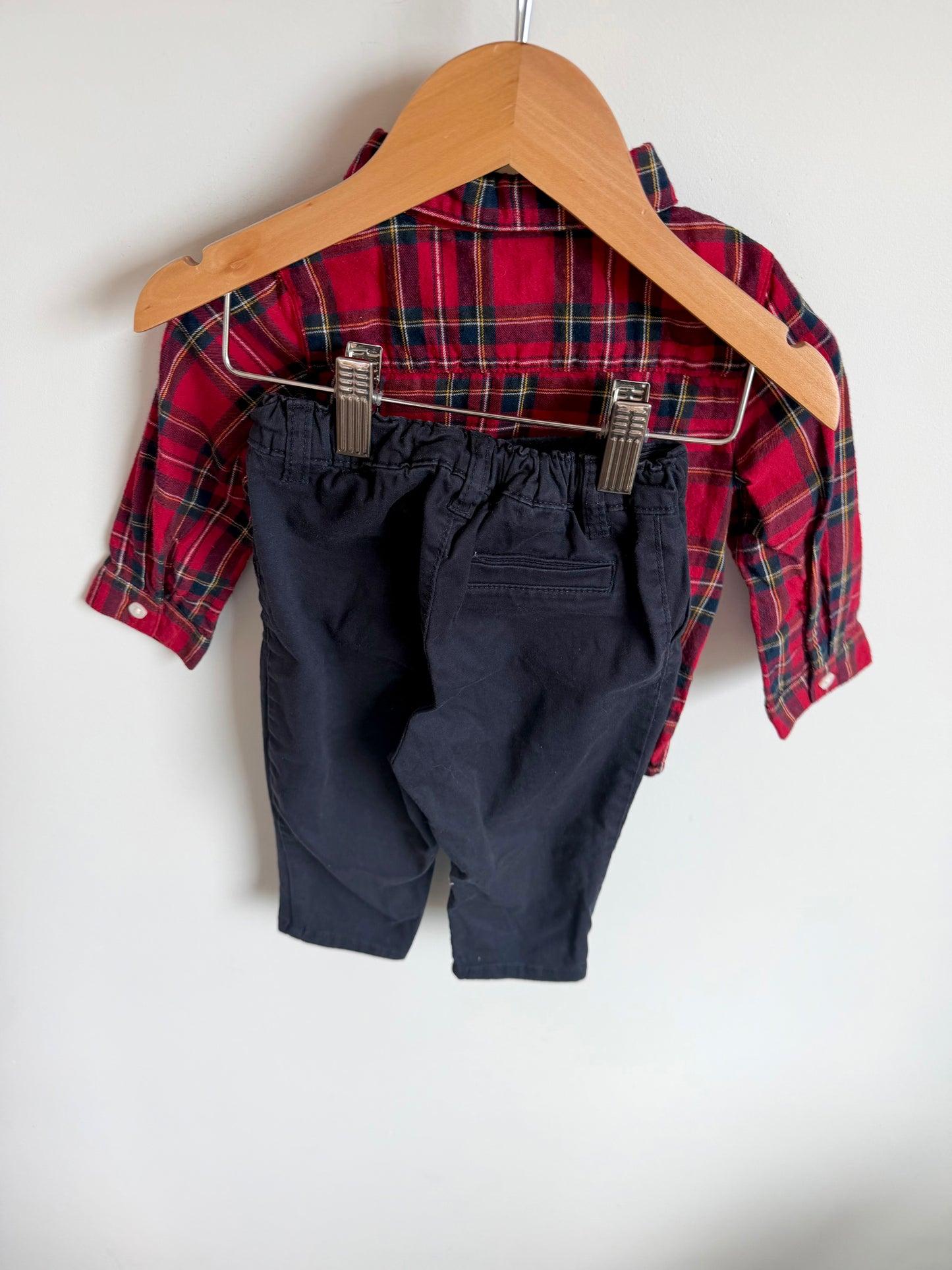 Bow Plaid Top + Navy Slacks Set / 6-9m