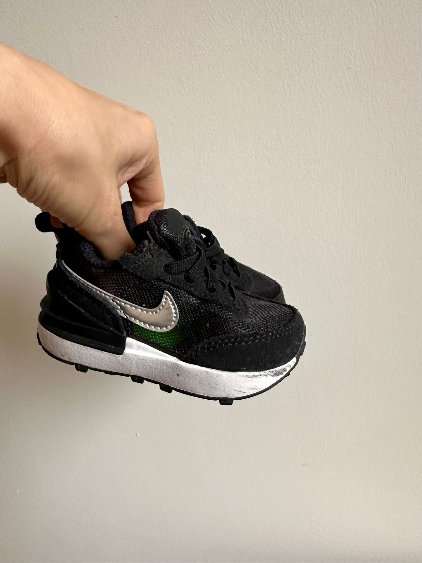 Nike Black Running Shoes / Size 3 Infant