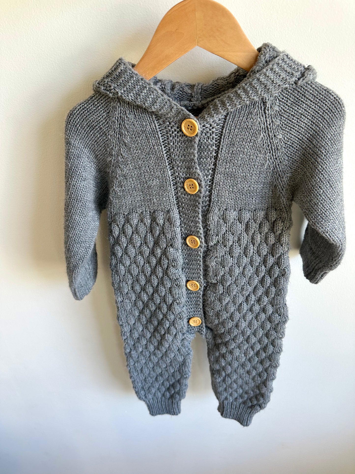 Grey Knit Bear Jumpsuit / 6-12m?